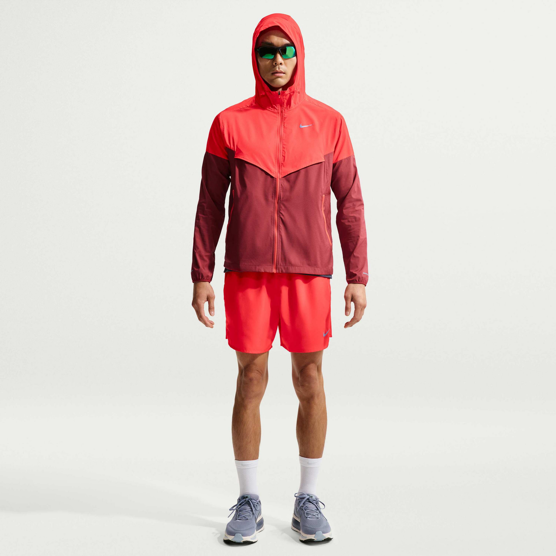 NIKE, Men's Running Jacket Impossibly Light Windrunner