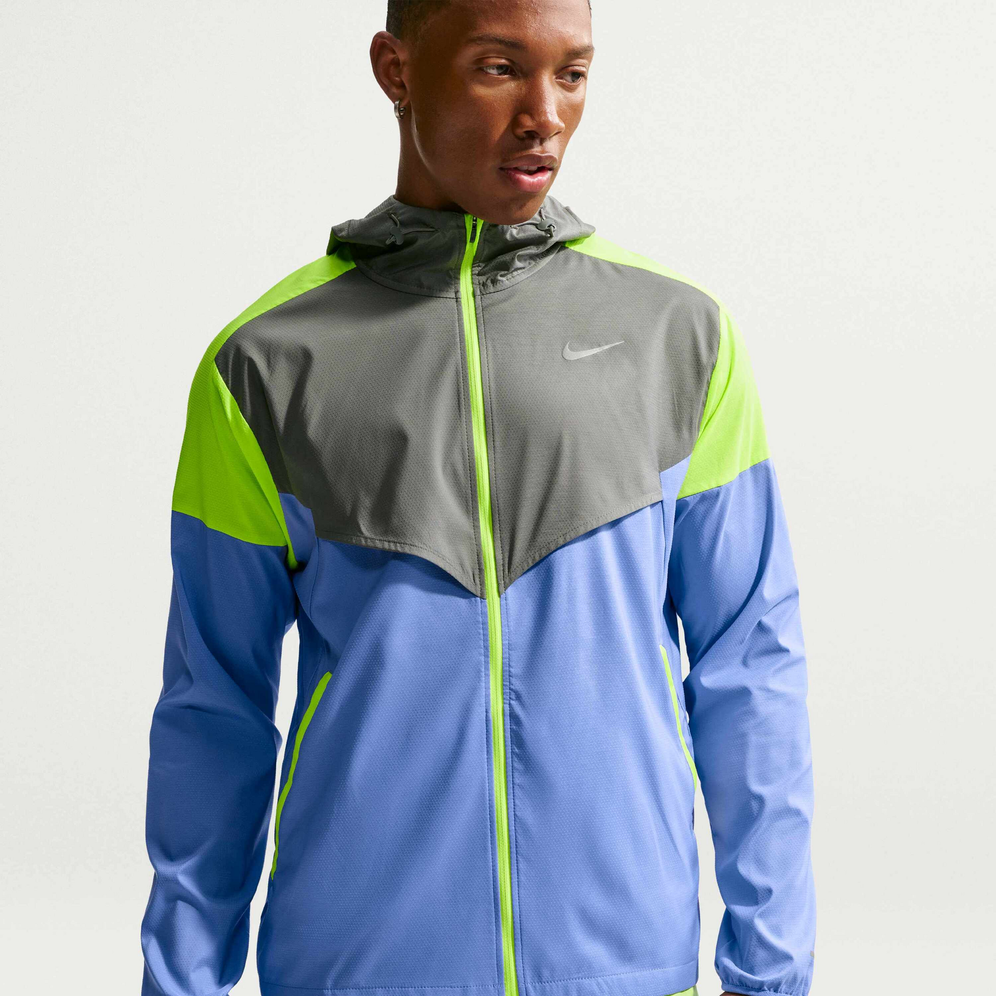 NIKE, Men's Running Jacket Impossibly Light Windrunner
