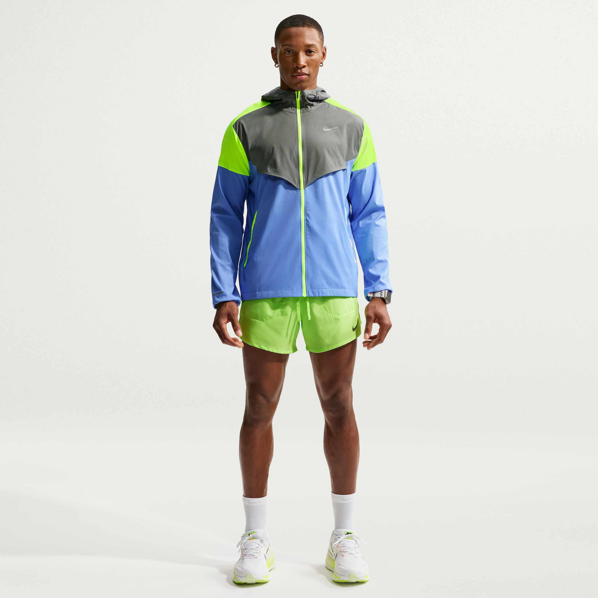 NIKE, Men's Running Jacket Impossibly Light Windrunner