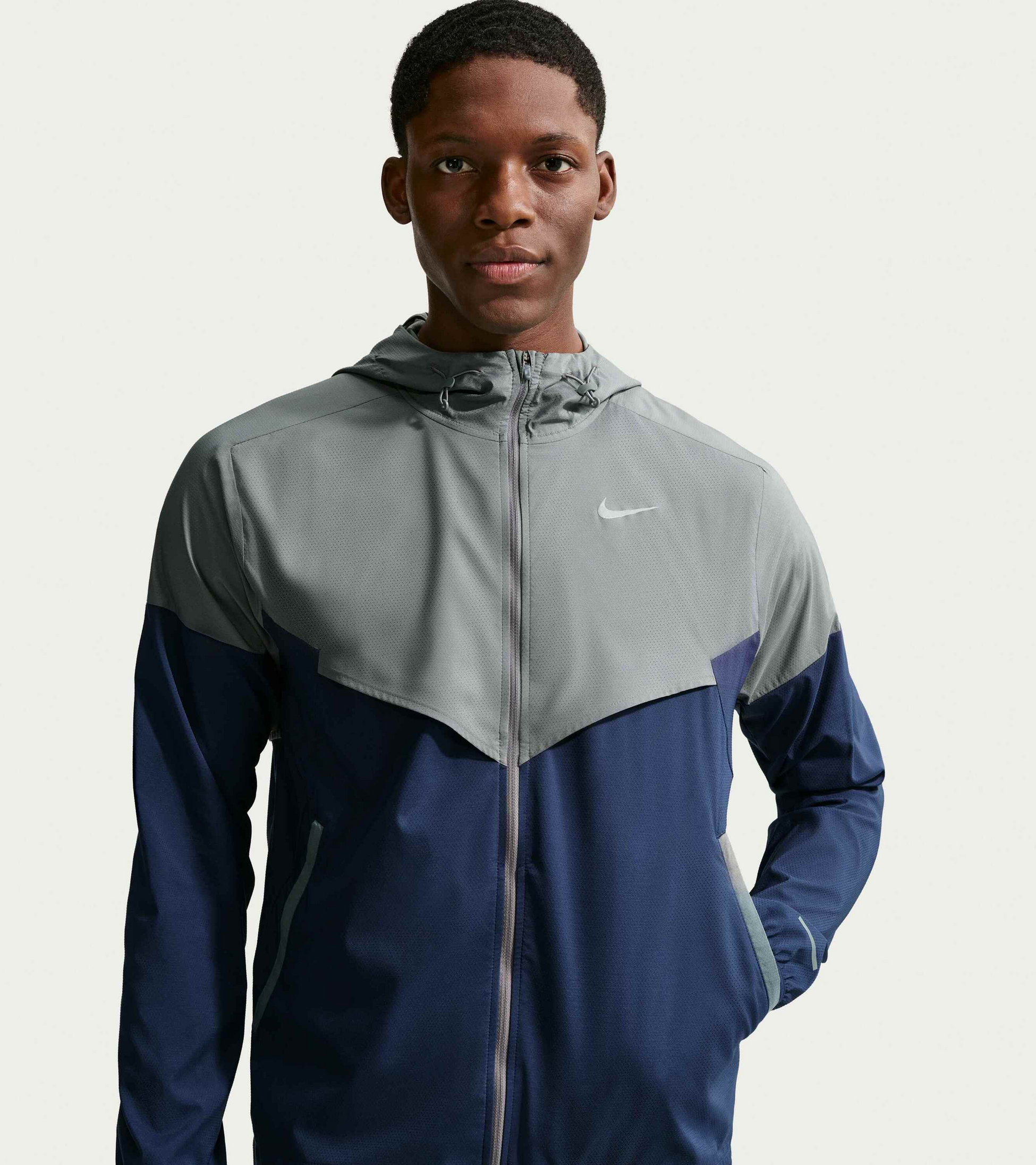 NIKE, Men's Running Jacket Impossibly Light Windrunner