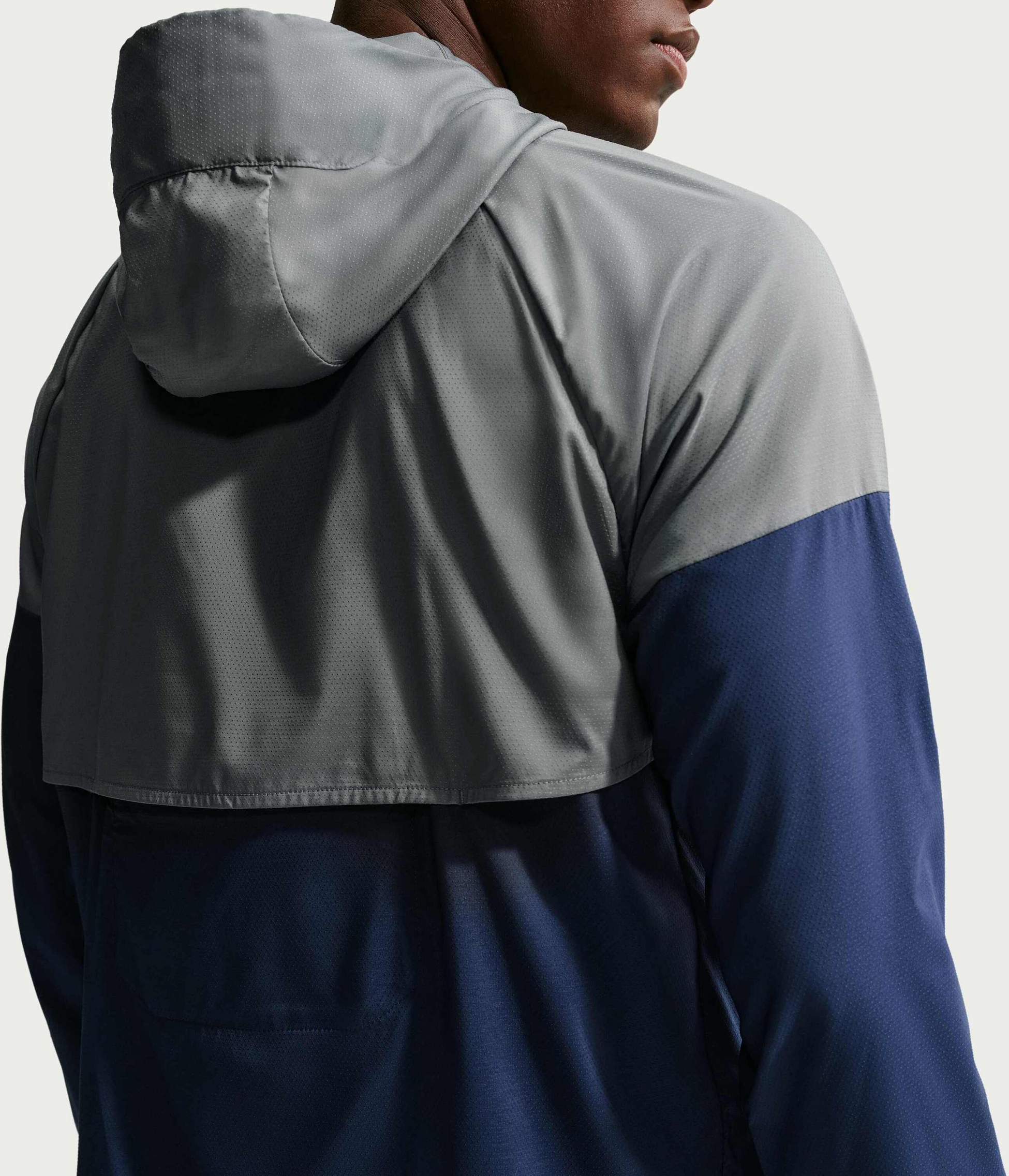 NIKE, Men's Running Jacket Impossibly Light Windrunner