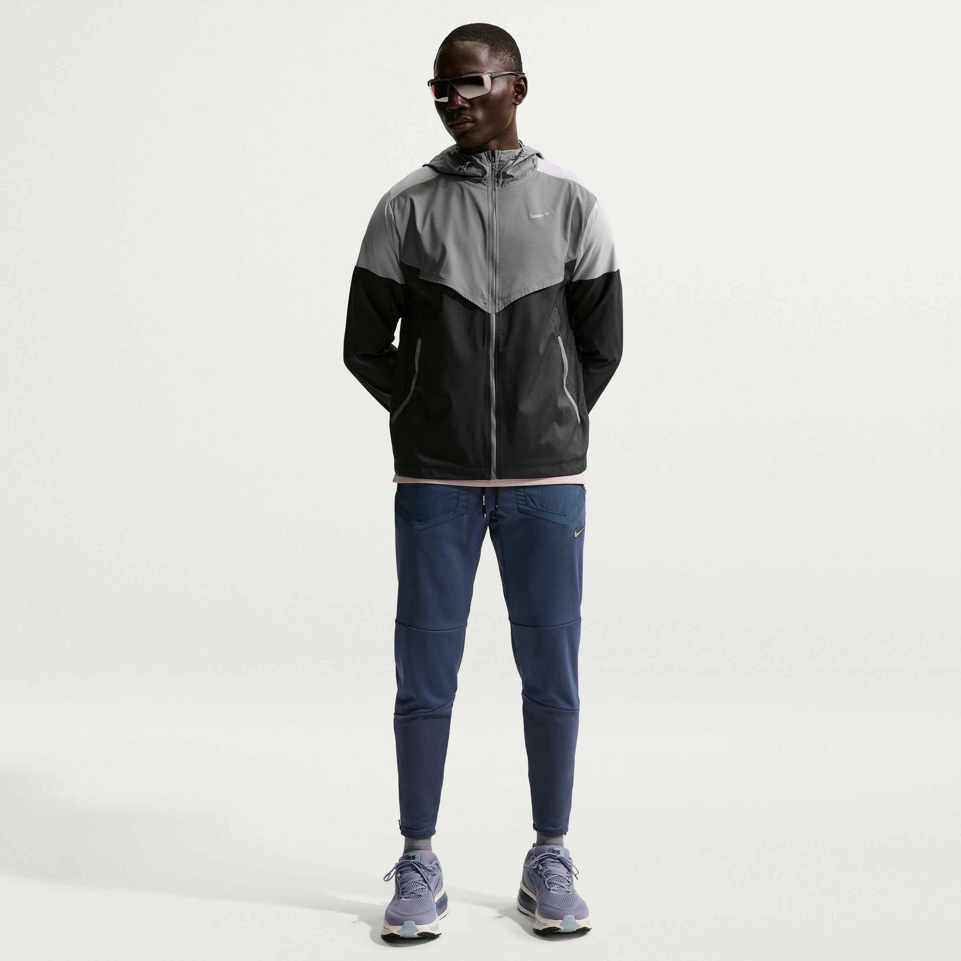 NIKE, Men's Running Jacket Impossibly Light Windrunner