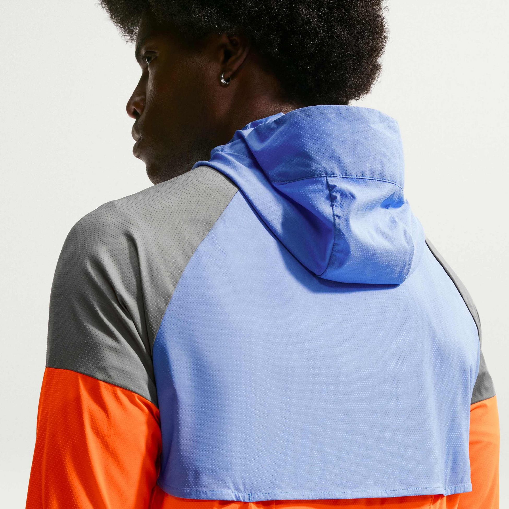 NIKE, Men's Running Jacket Impossibly Light Windrunner