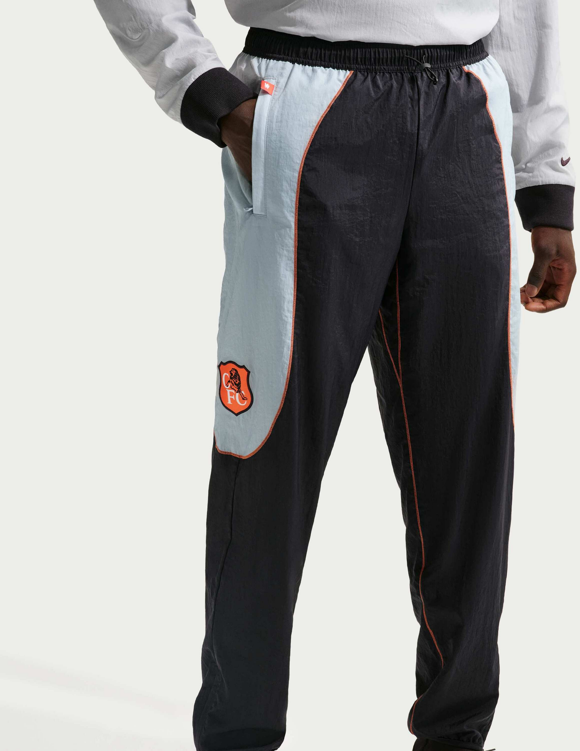 NIKE, Men's Soccer Repel Woven Trousers Chelsea F.c. Strike+ Se