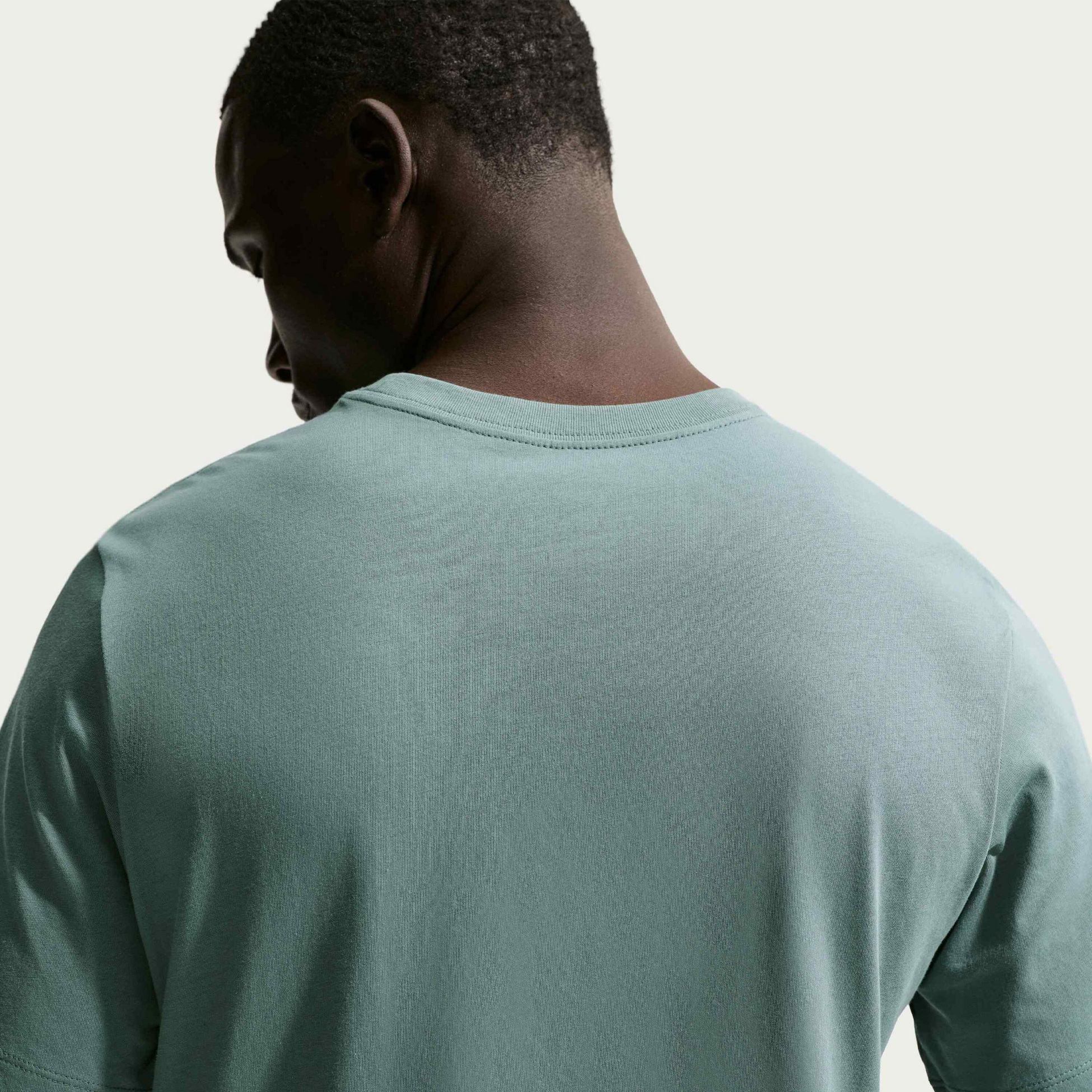 NIKE, Men's T-shirt Nikecourt Heritage