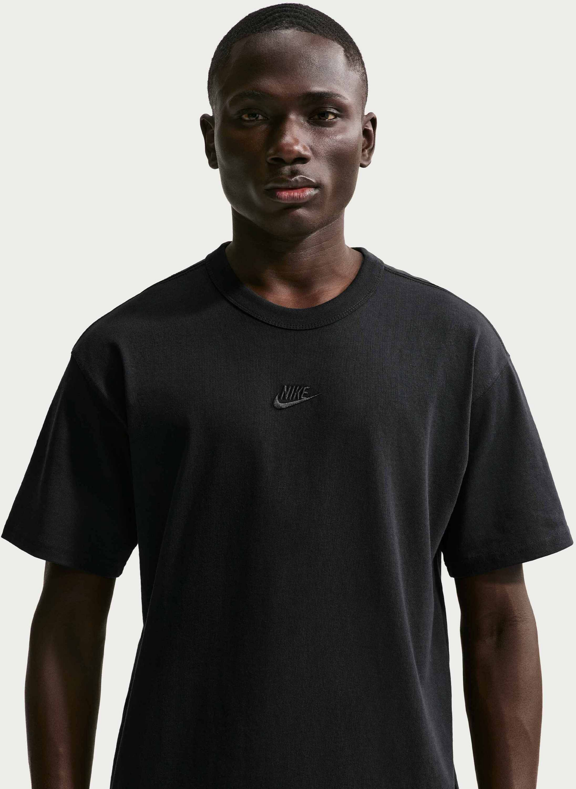 NIKE, Men's T-shirt Sportswear Premium Essentials