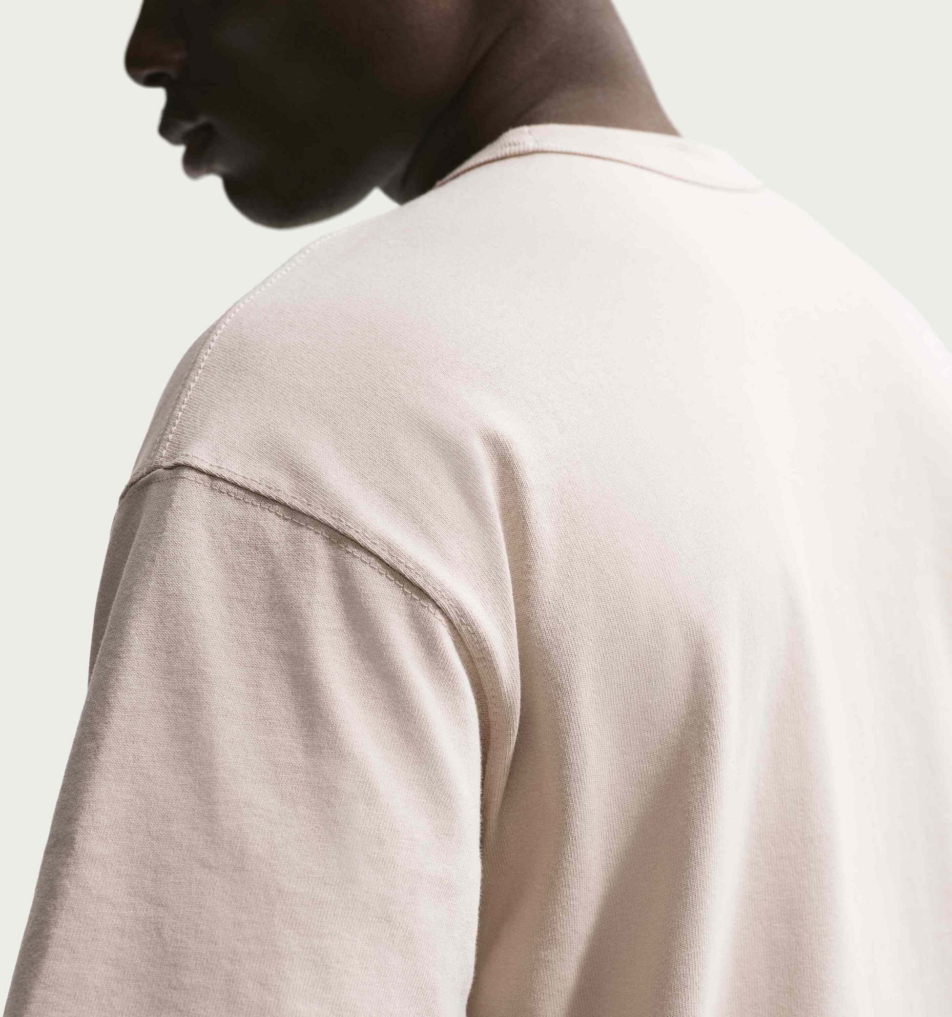 NIKE, Men's T-shirt Sportswear Premium Essentials