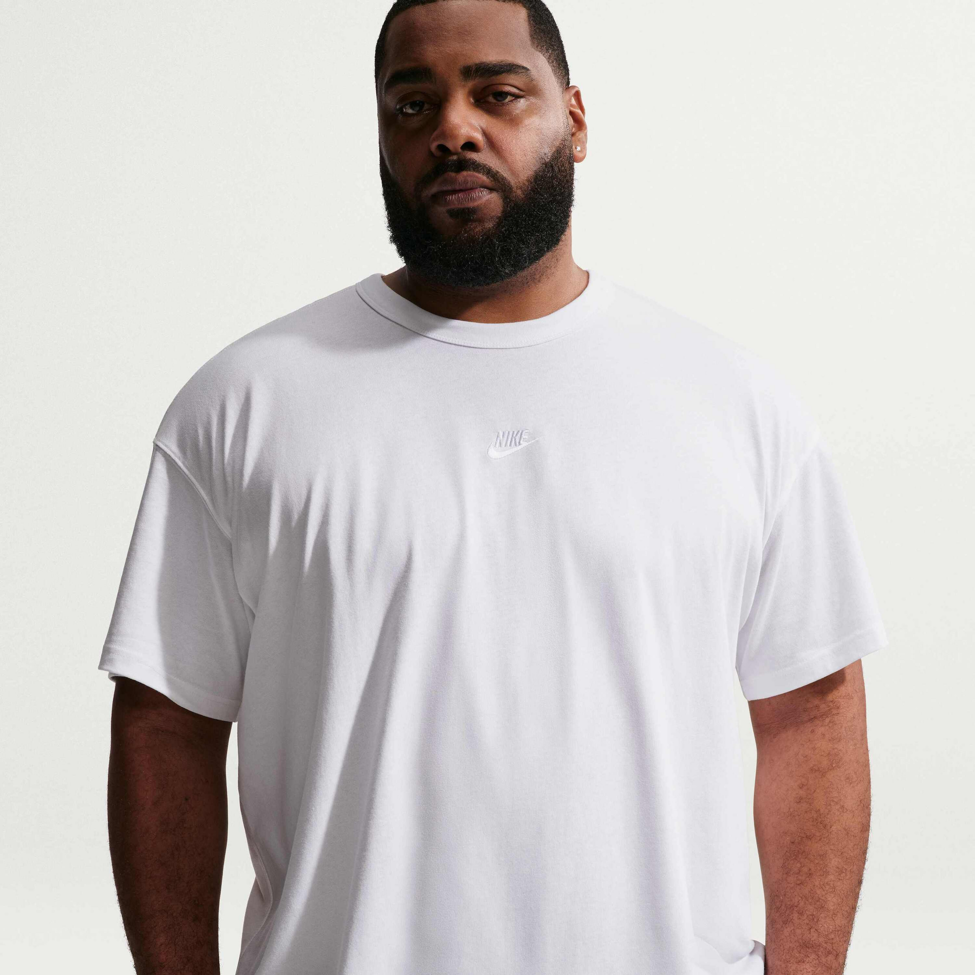 NIKE, Men's T-shirt Sportswear Premium Essentials