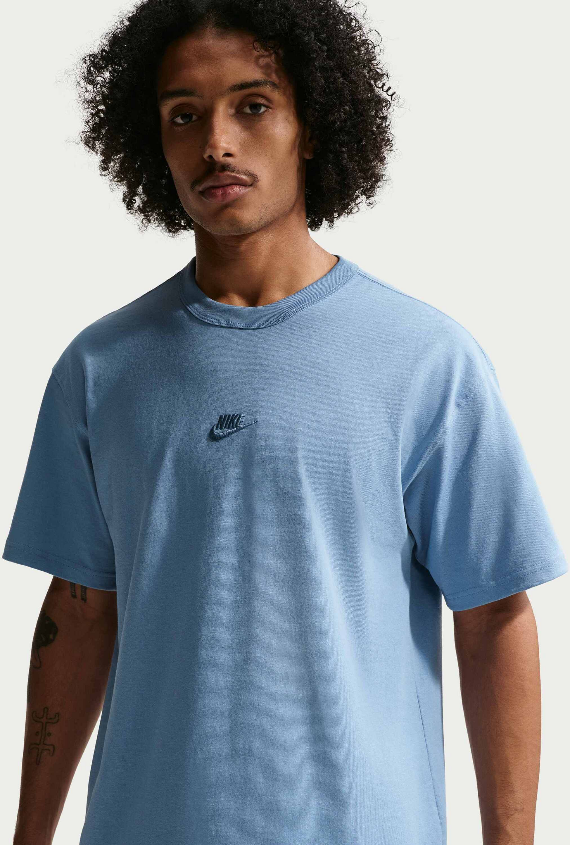 NIKE, Men's T-shirt Sportswear Premium Essentials