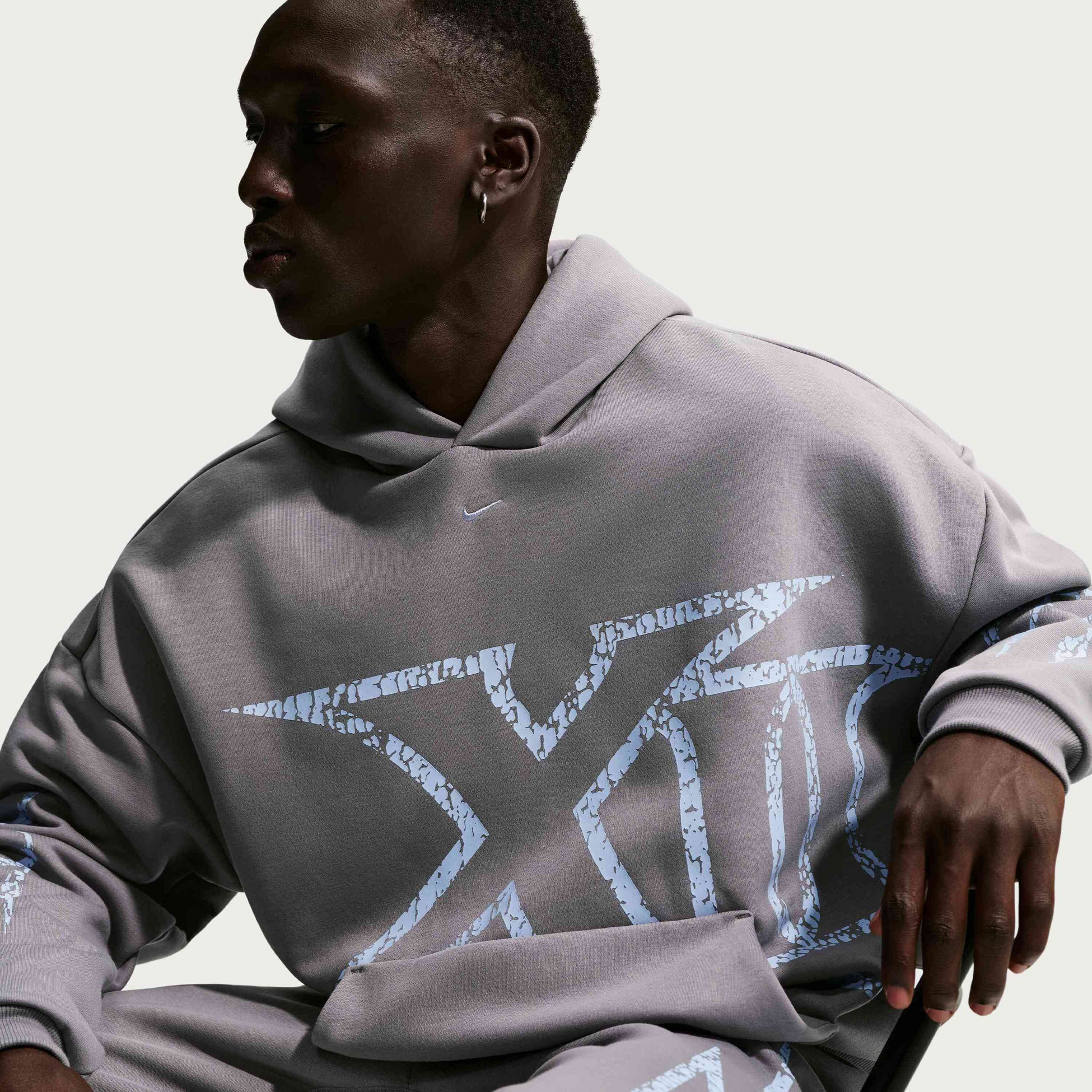 NIKE, Men's Therma-fit Pullover Basketball Hoodie Ja