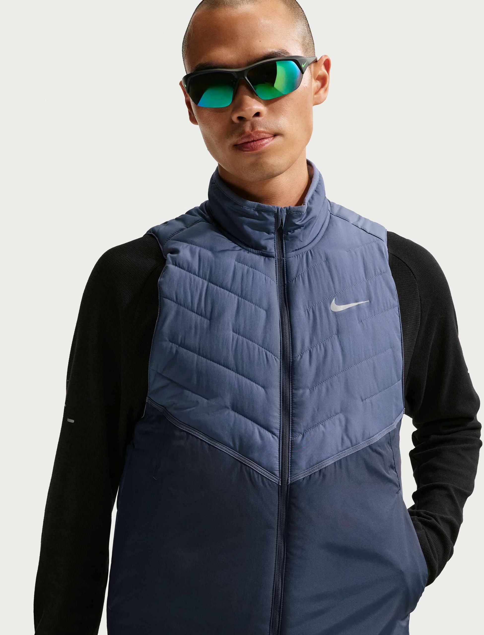 NIKE, Men's Therma-fit Repel Synthetic-fill Running Gilet Nike