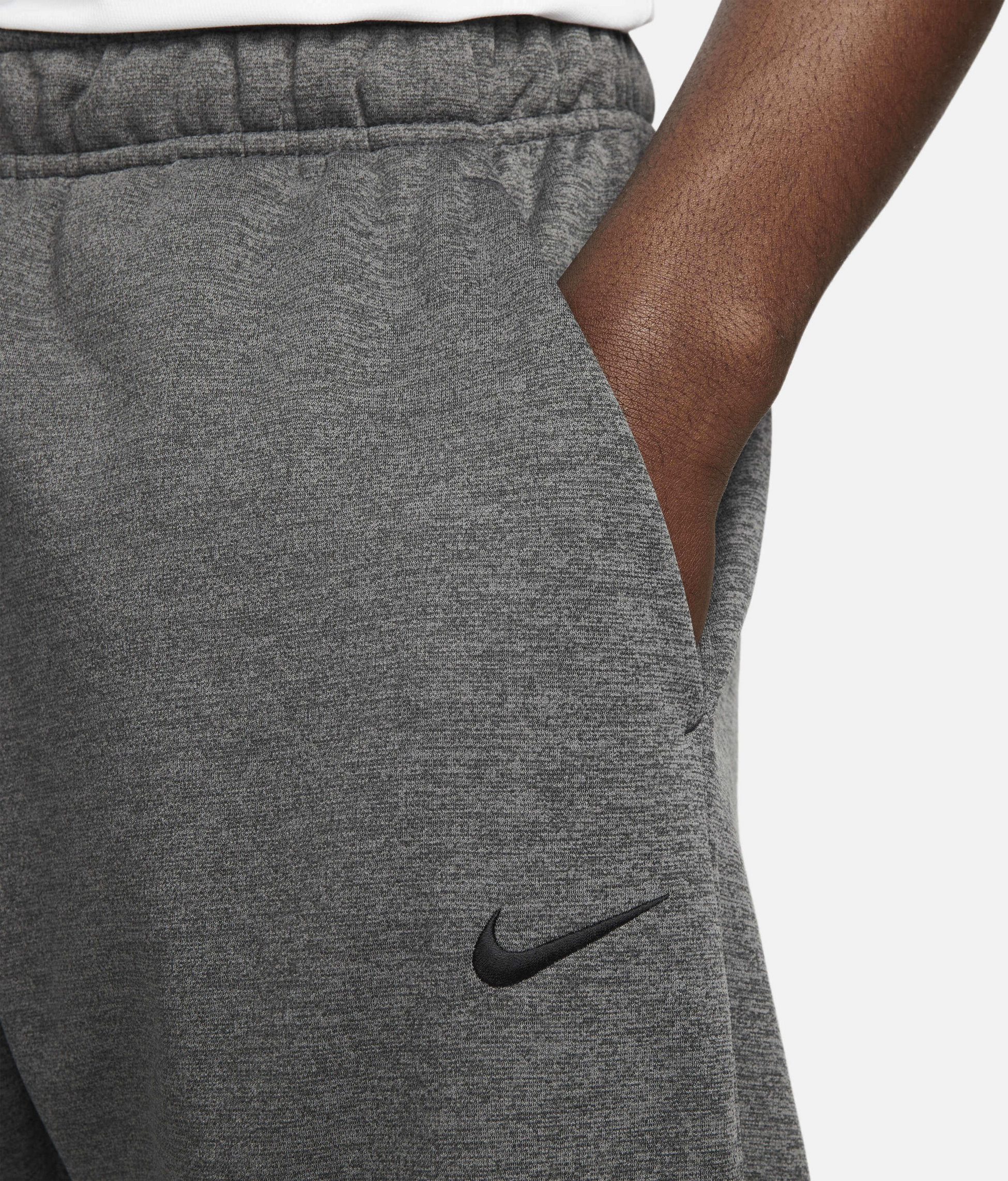 NIKE, Men's Therma-fit Tapered Fitness Trousers Therma