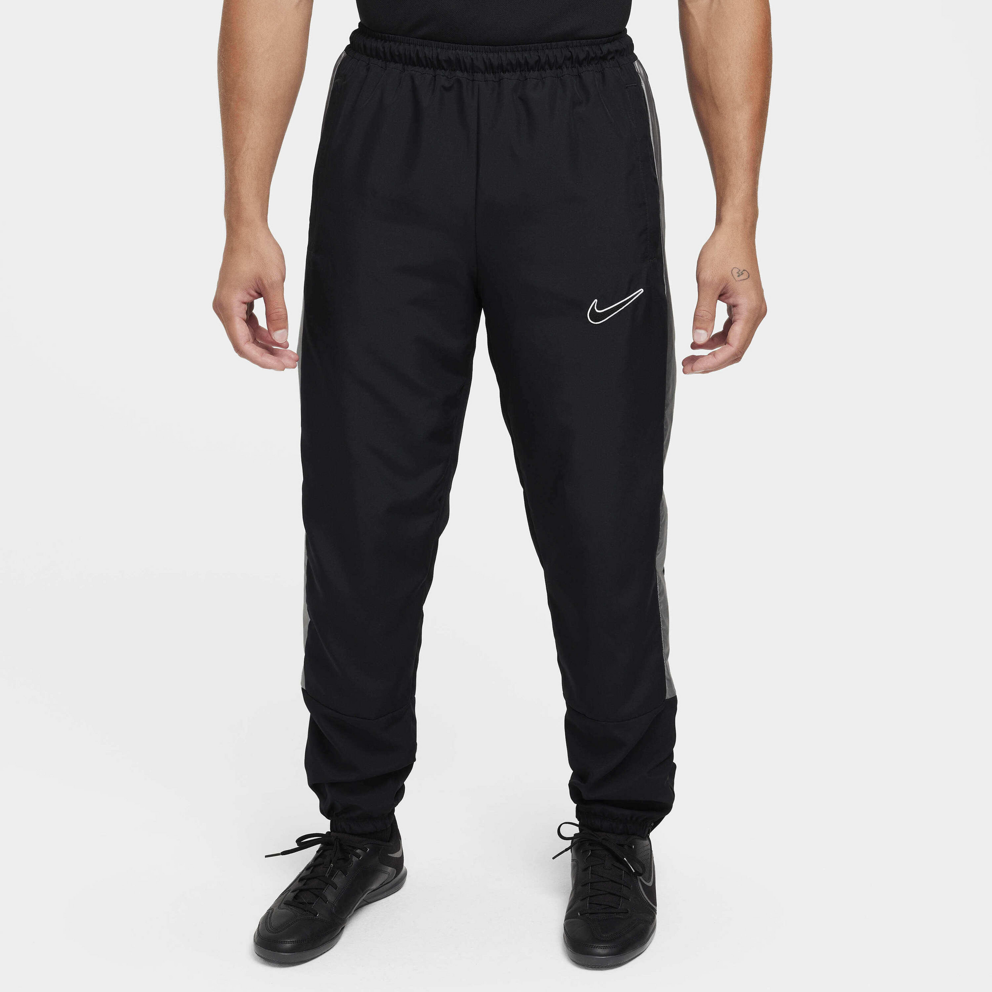 NIKE, Men's Water-repellent Football Pants Academy