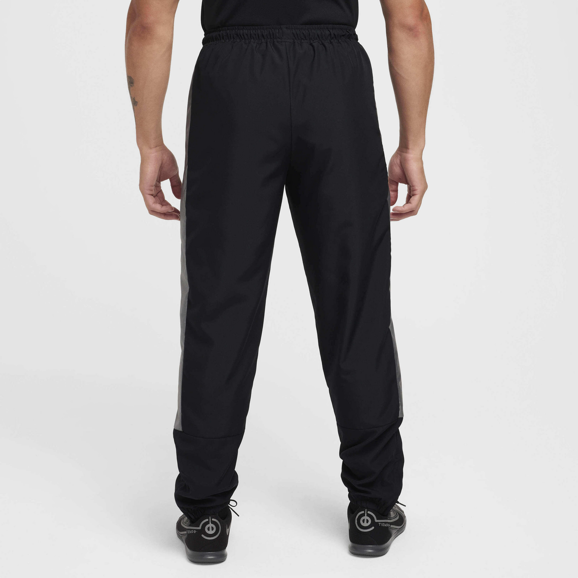 NIKE, Men's Water-repellent Football Pants Academy