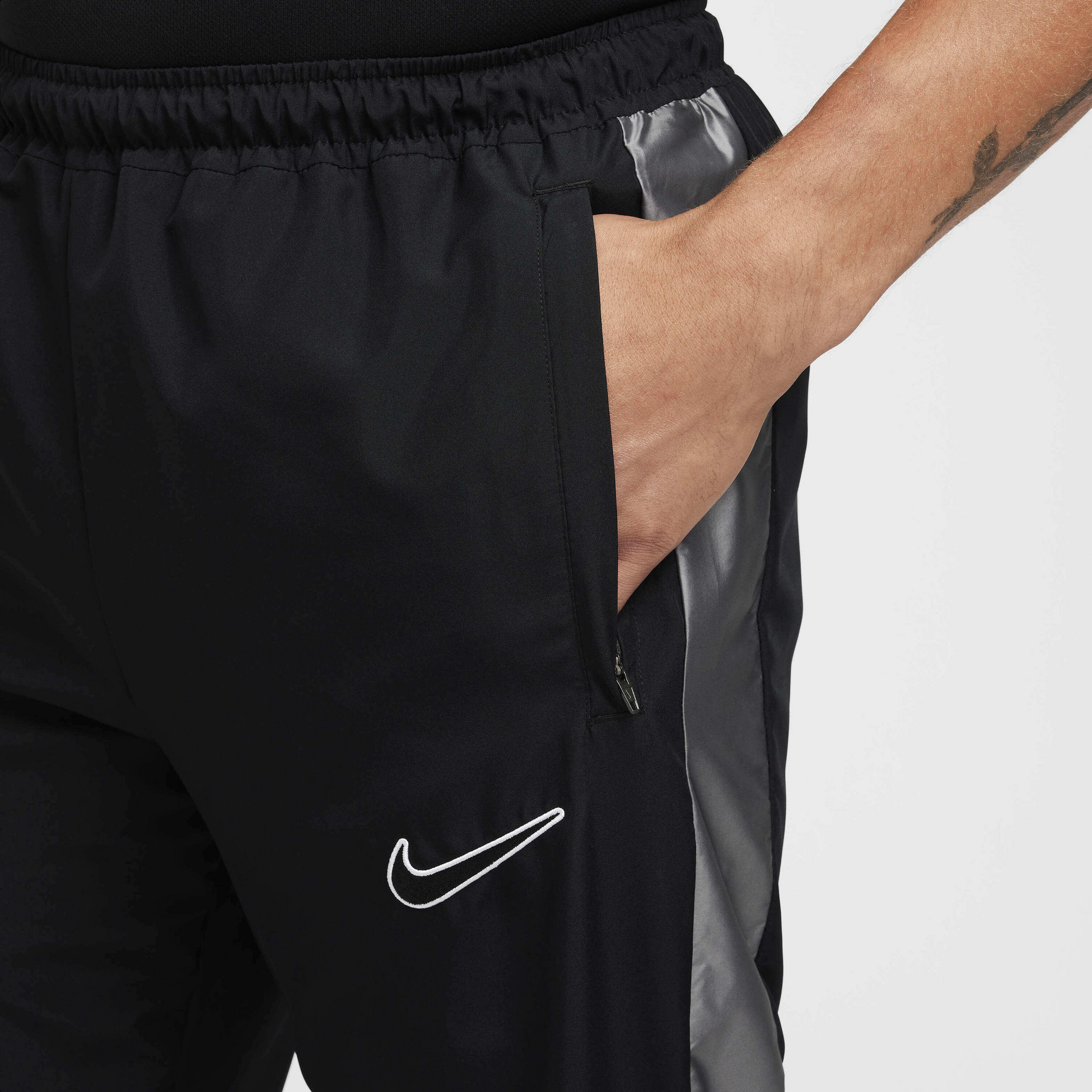 NIKE, Men's Water-repellent Football Pants Academy