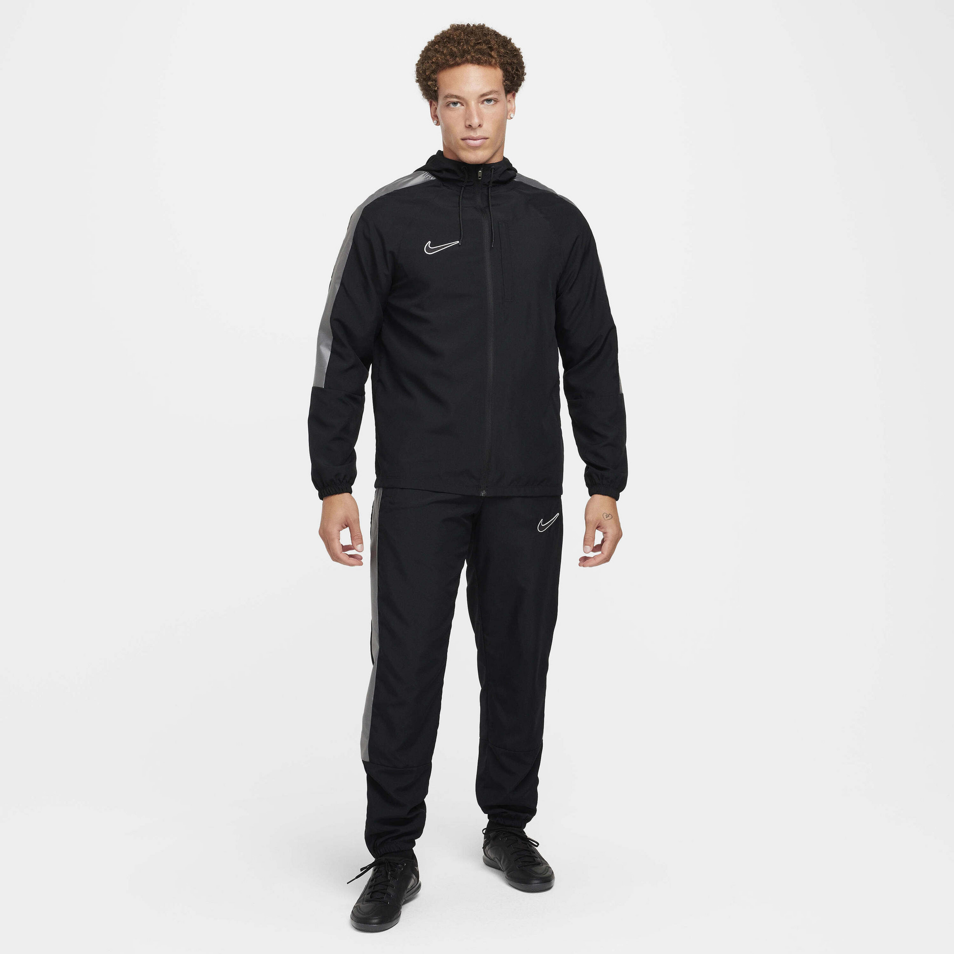 NIKE, Men's Water-repellent Football Pants Academy