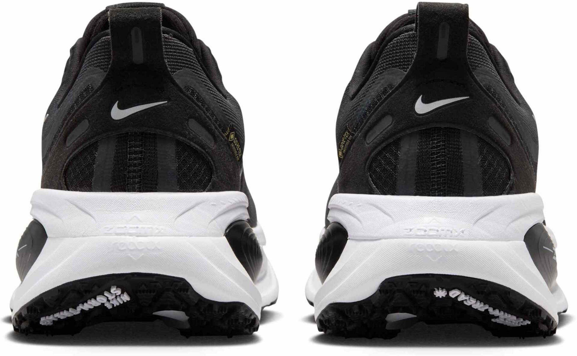 NIKE, Men's Waterproof Road Running Shoes With Reflective Design Accents Vomero 18 Gore-tex