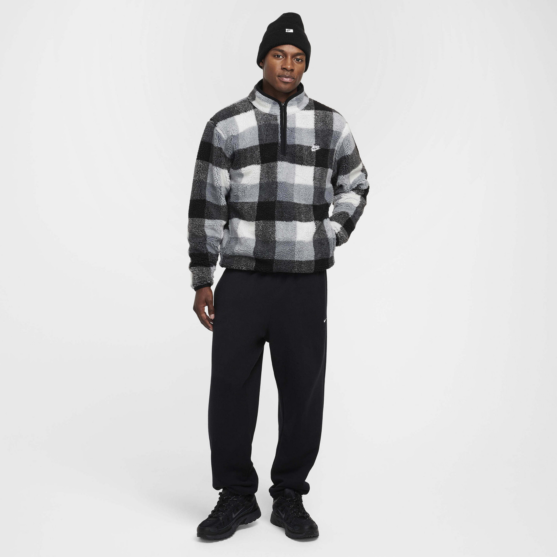 NIKE, Men's Winterized Half-zip Club