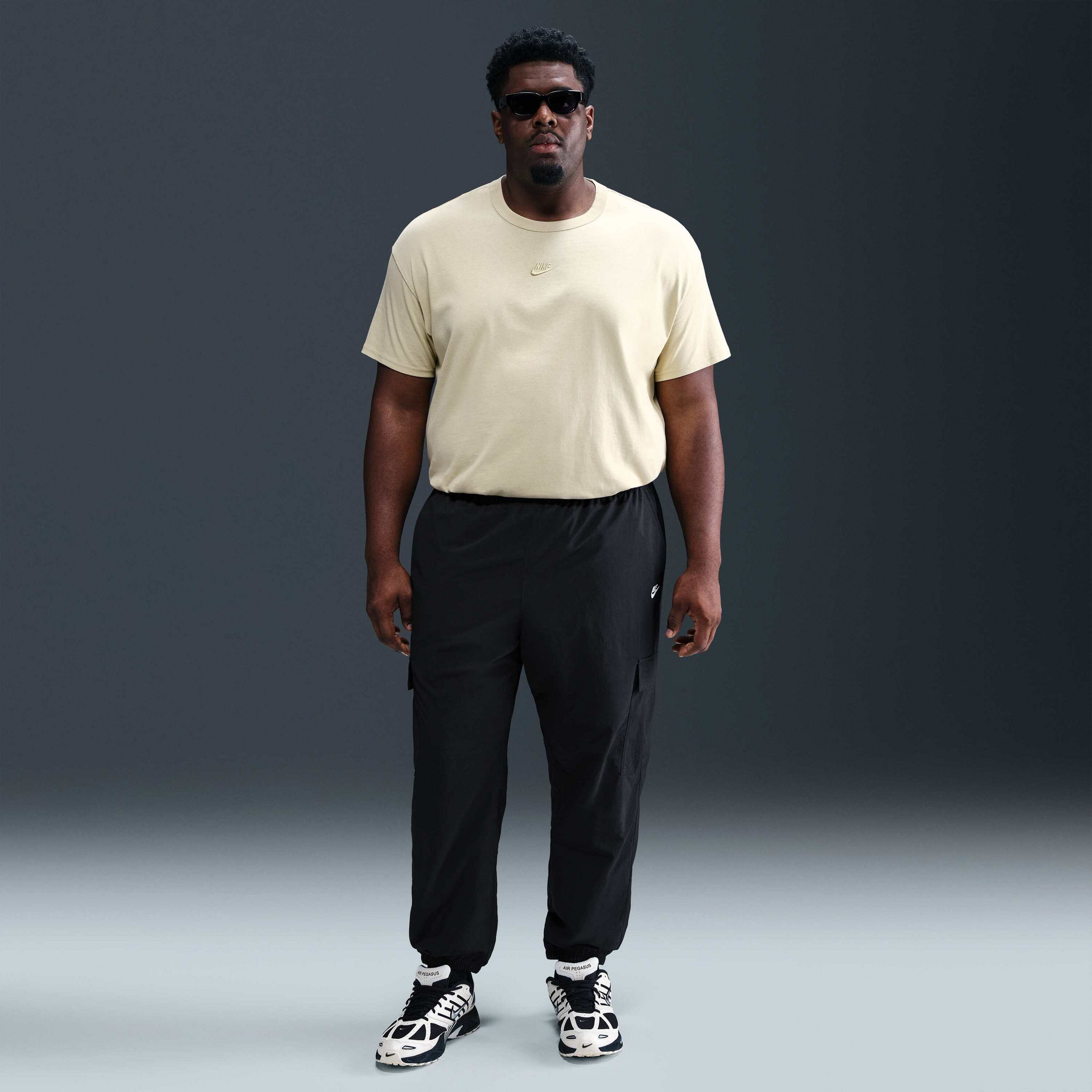 NIKE, Men's Woven Cargo Trousers Club