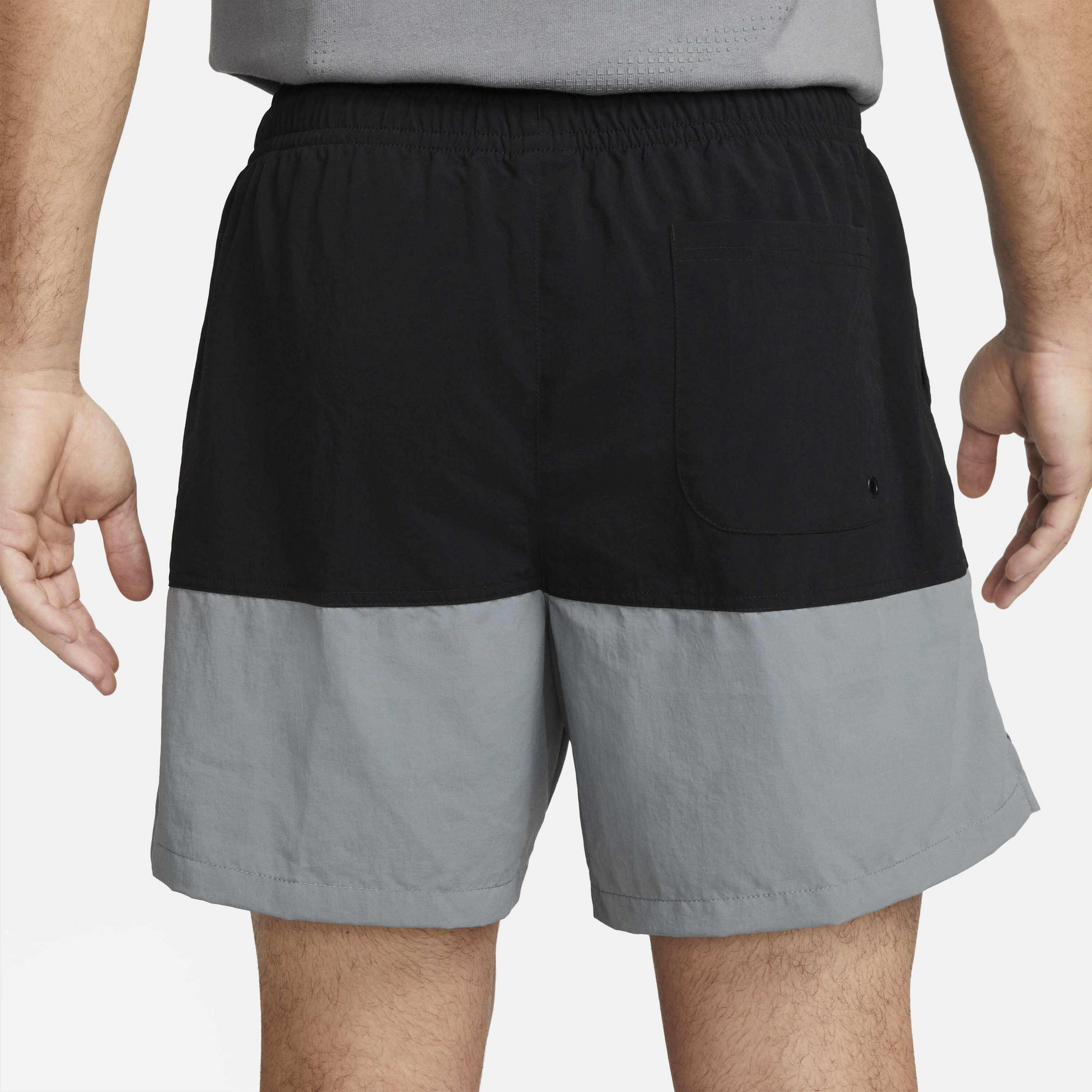 NIKE, Men's Woven Colour-blocked Shorts Club