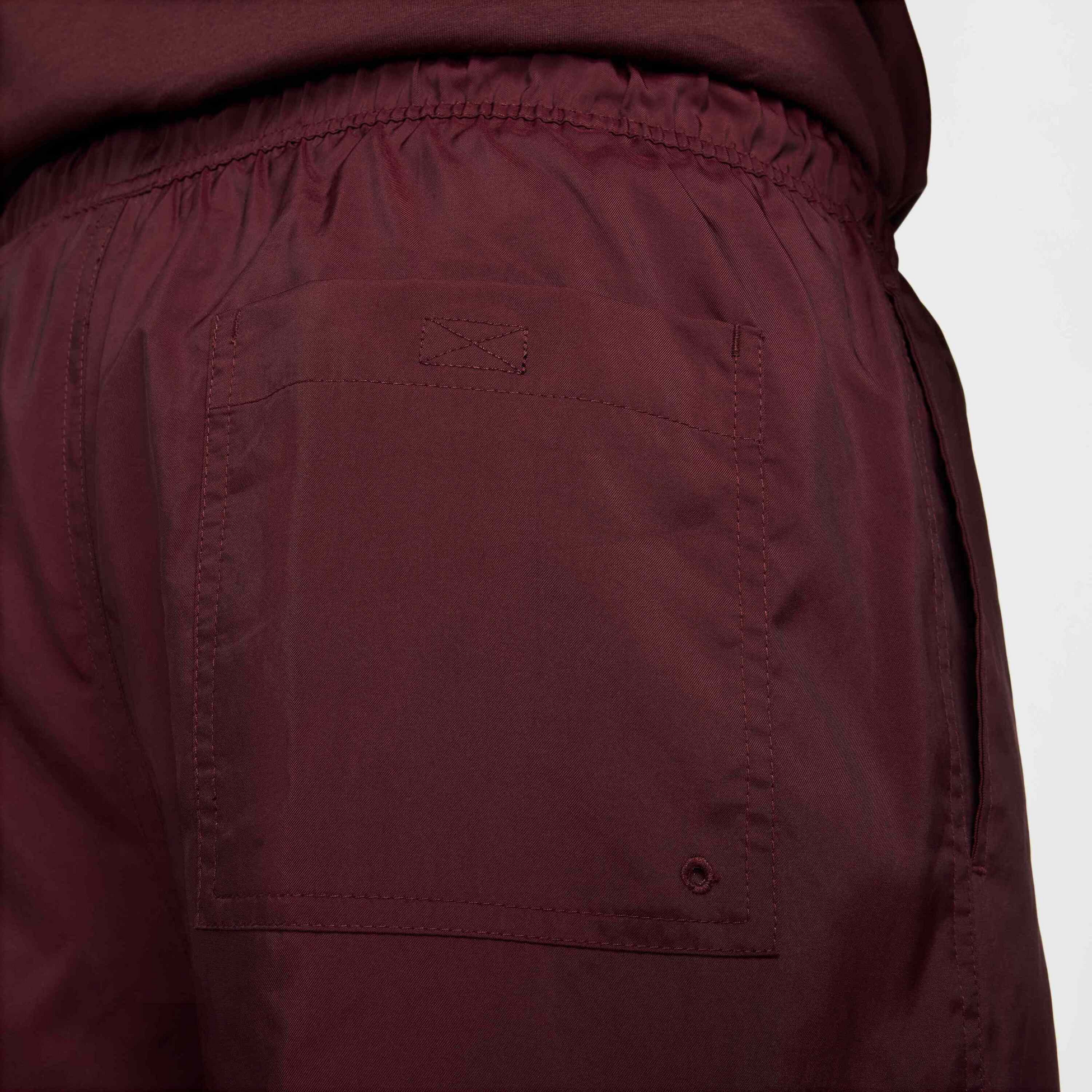 NIKE, Men's Woven Flow Shorts Club