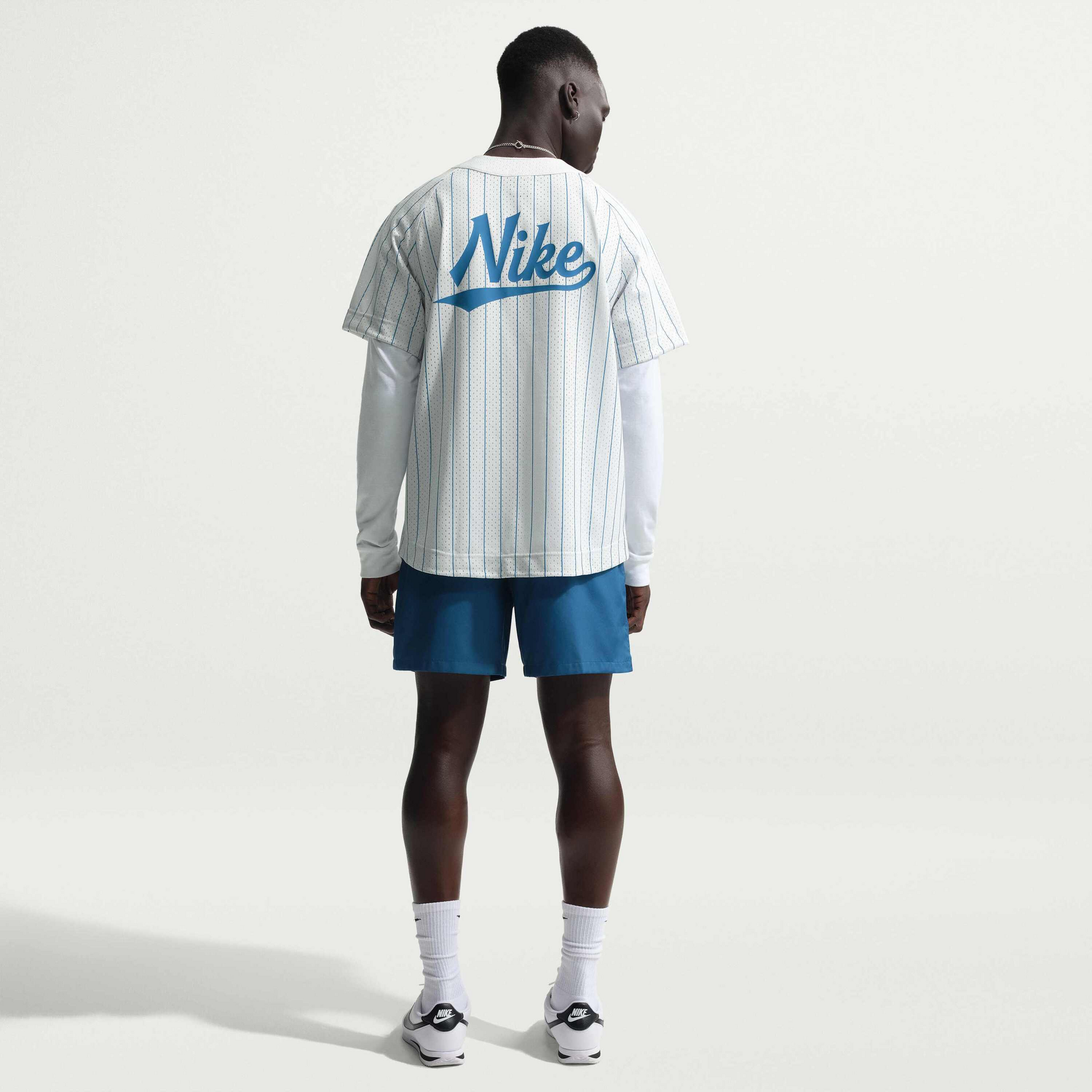 NIKE, Men's Woven Flow Shorts Club