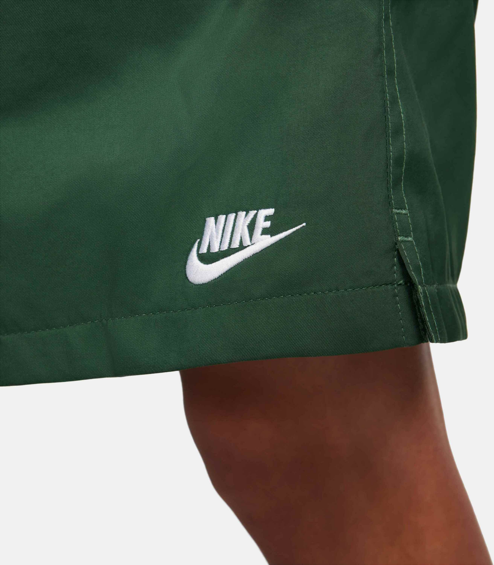 NIKE, Men's Woven Flow Shorts Club