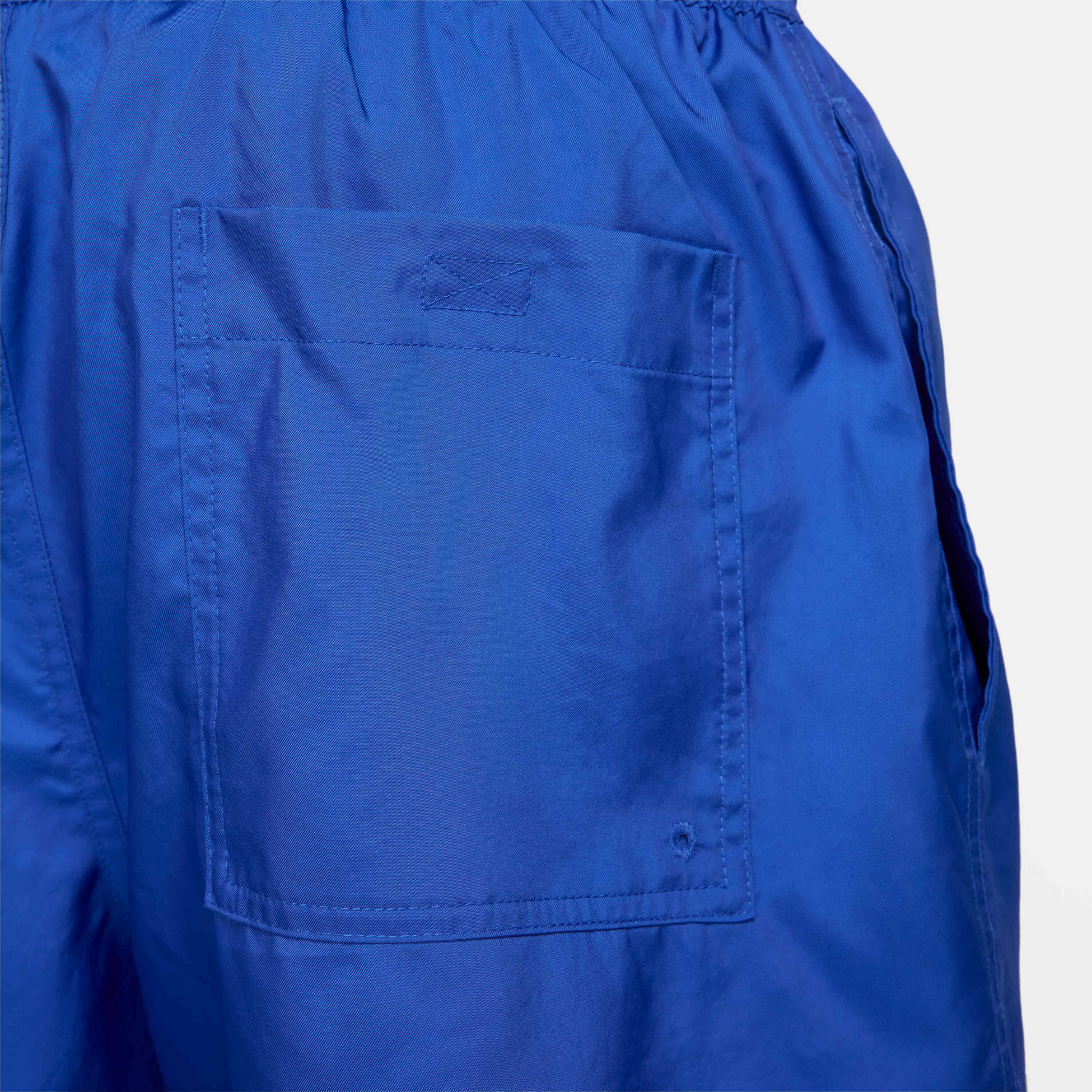 NIKE, Men's Woven Flow Shorts Club