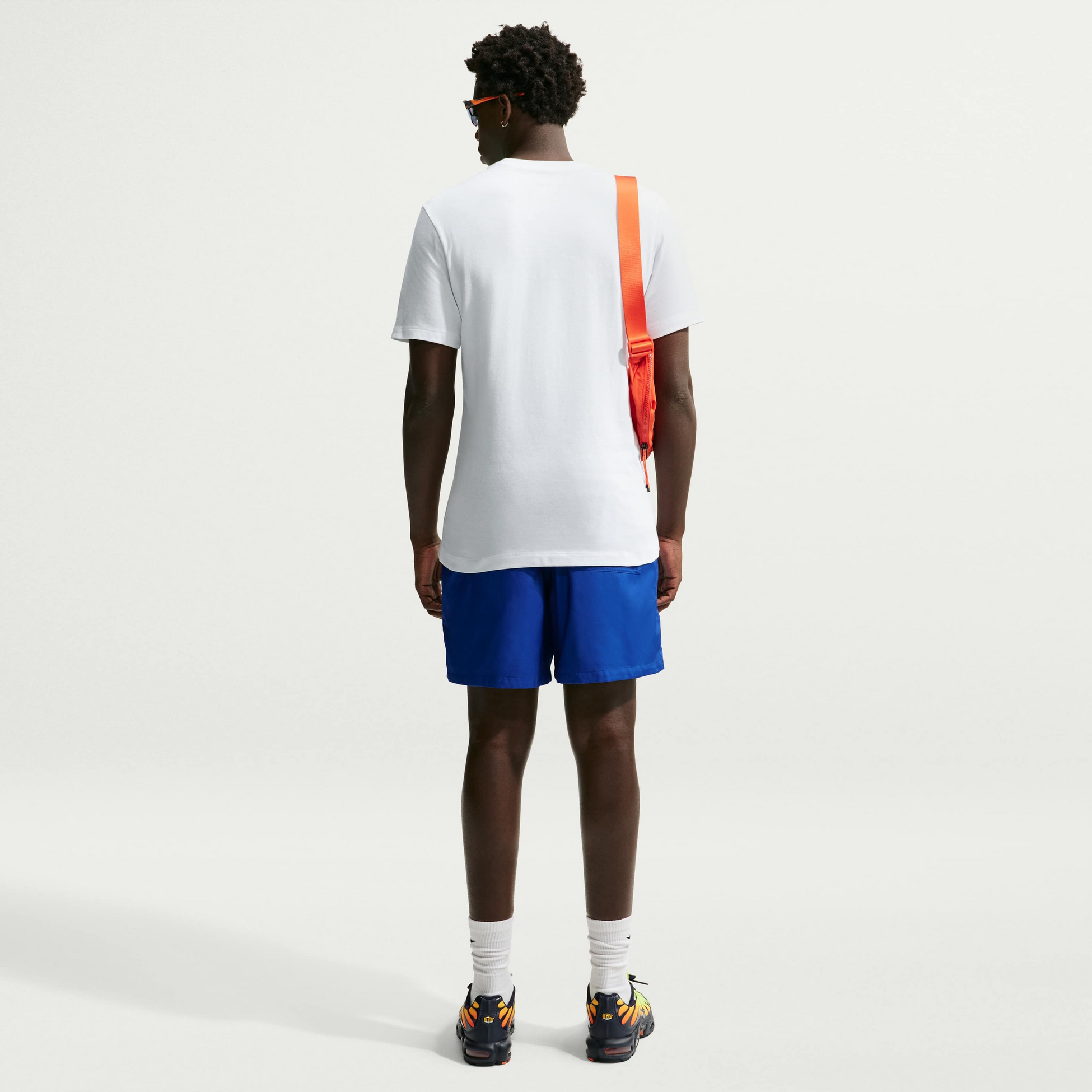 NIKE, Men's Woven Flow Shorts Club