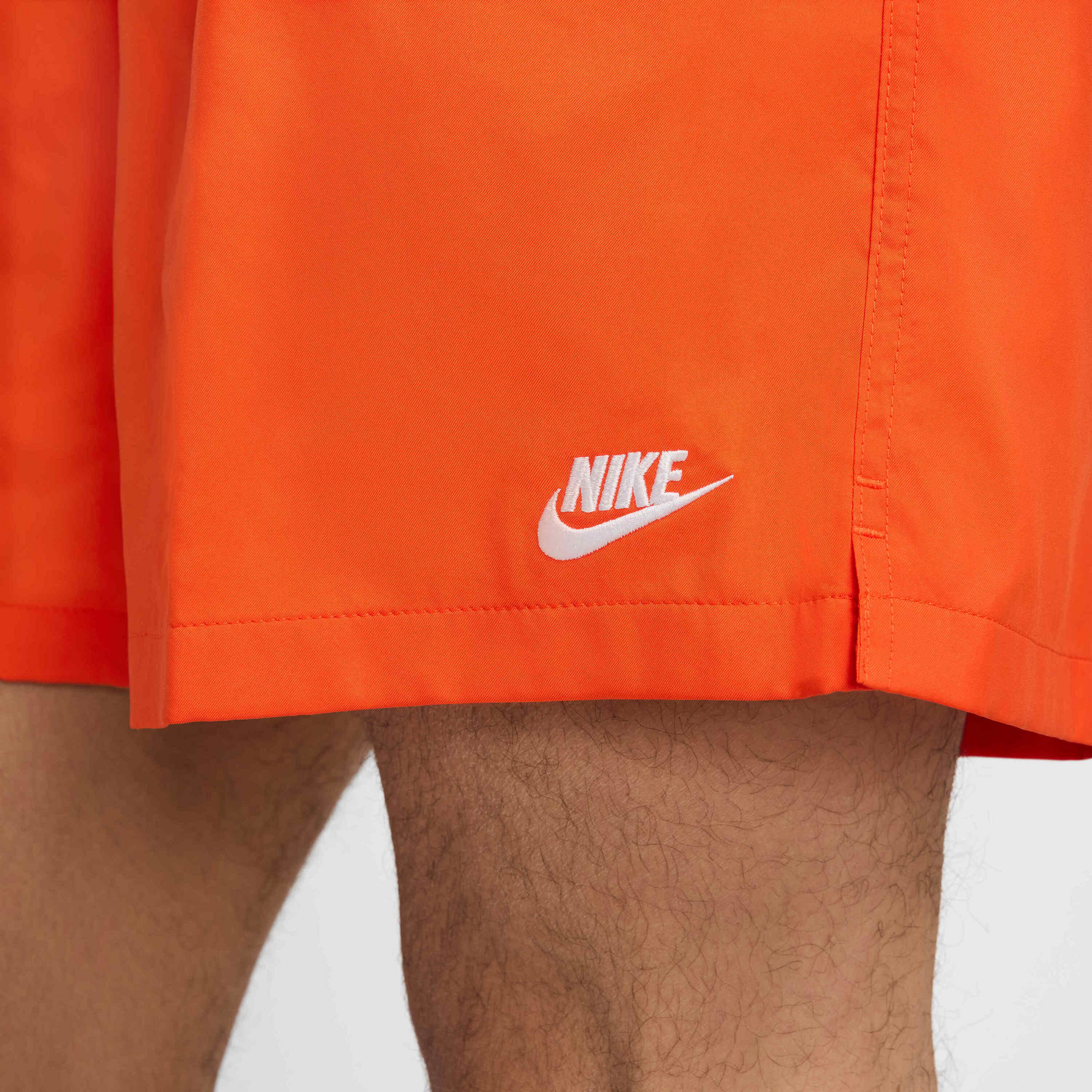 NIKE, Men's Woven Flow Shorts Club