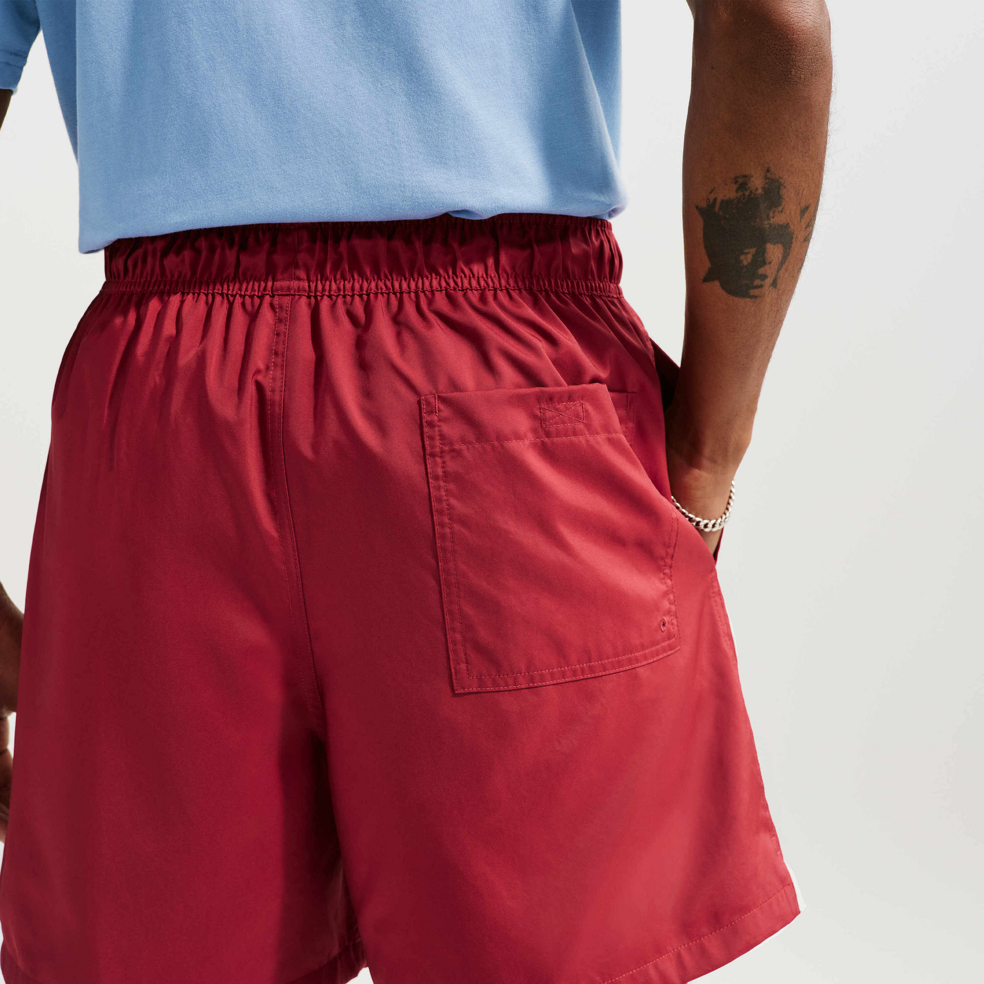 NIKE, Men's Woven Flow Shorts Club