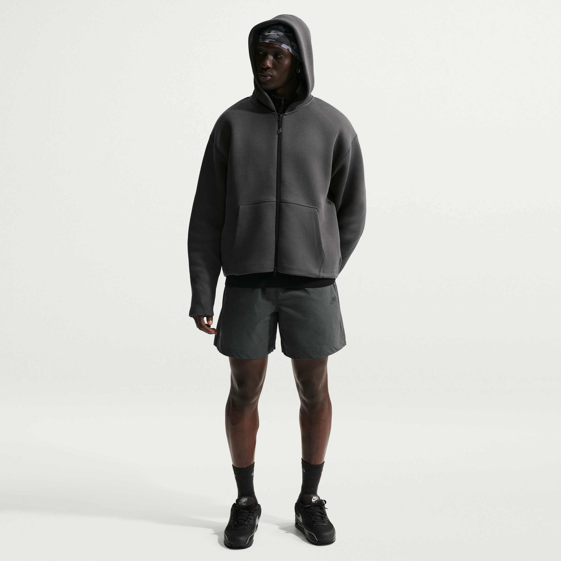 NIKE, Men's Woven Shorts Tech
