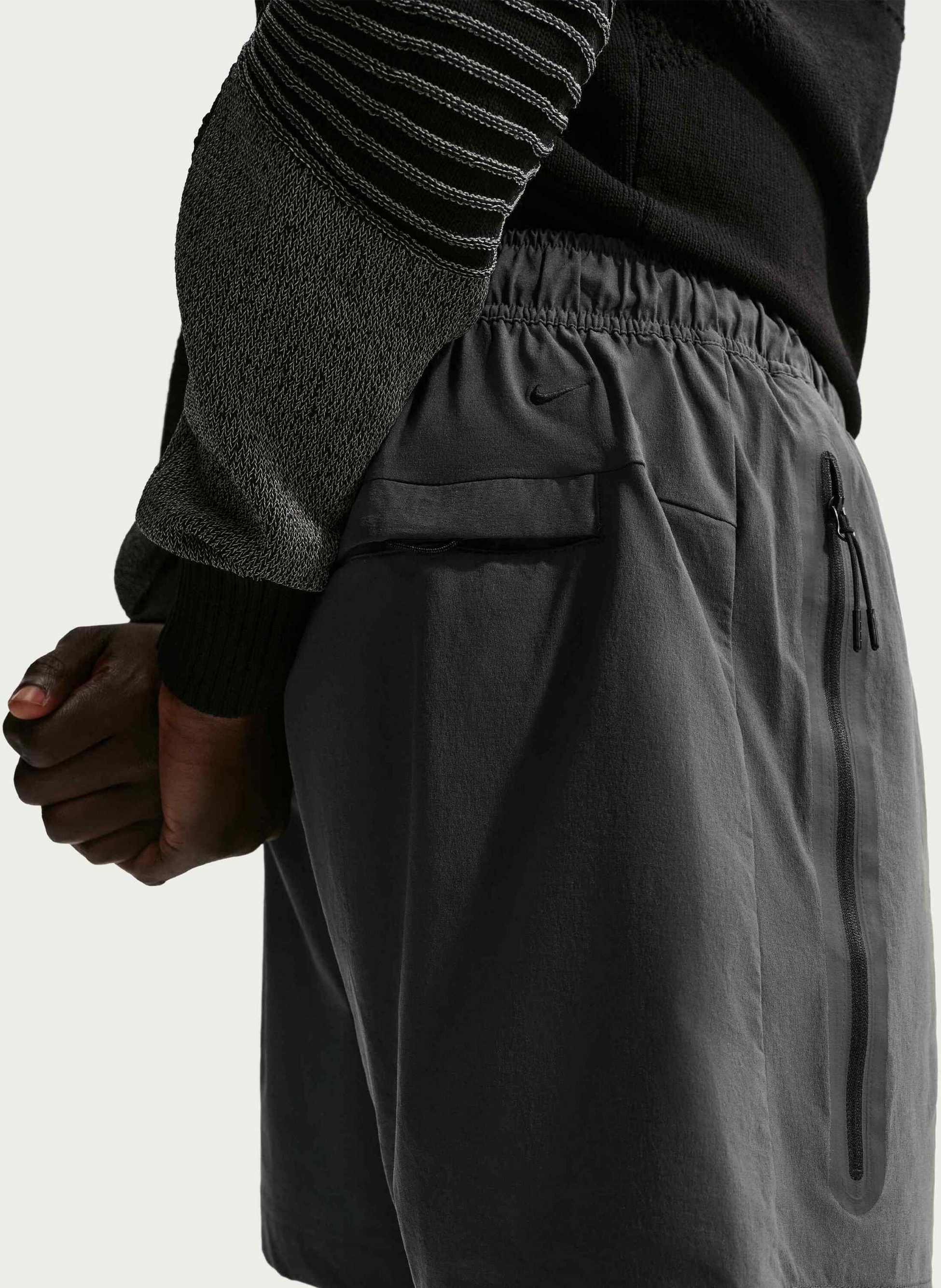 NIKE, Men's Woven Shorts Tech