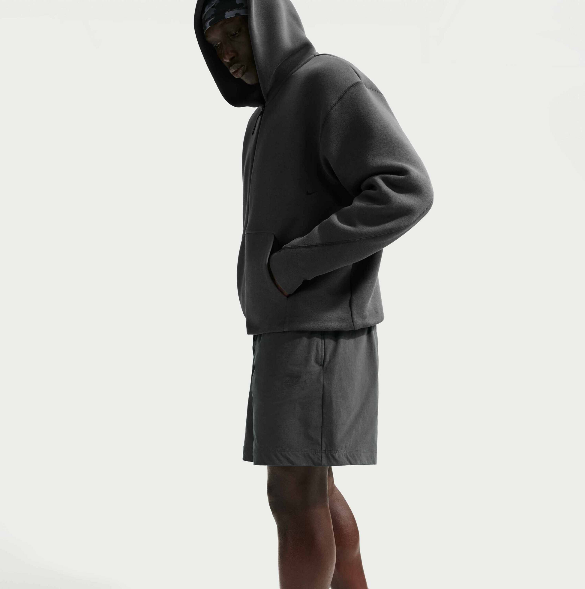 NIKE, Men's Woven Shorts Tech