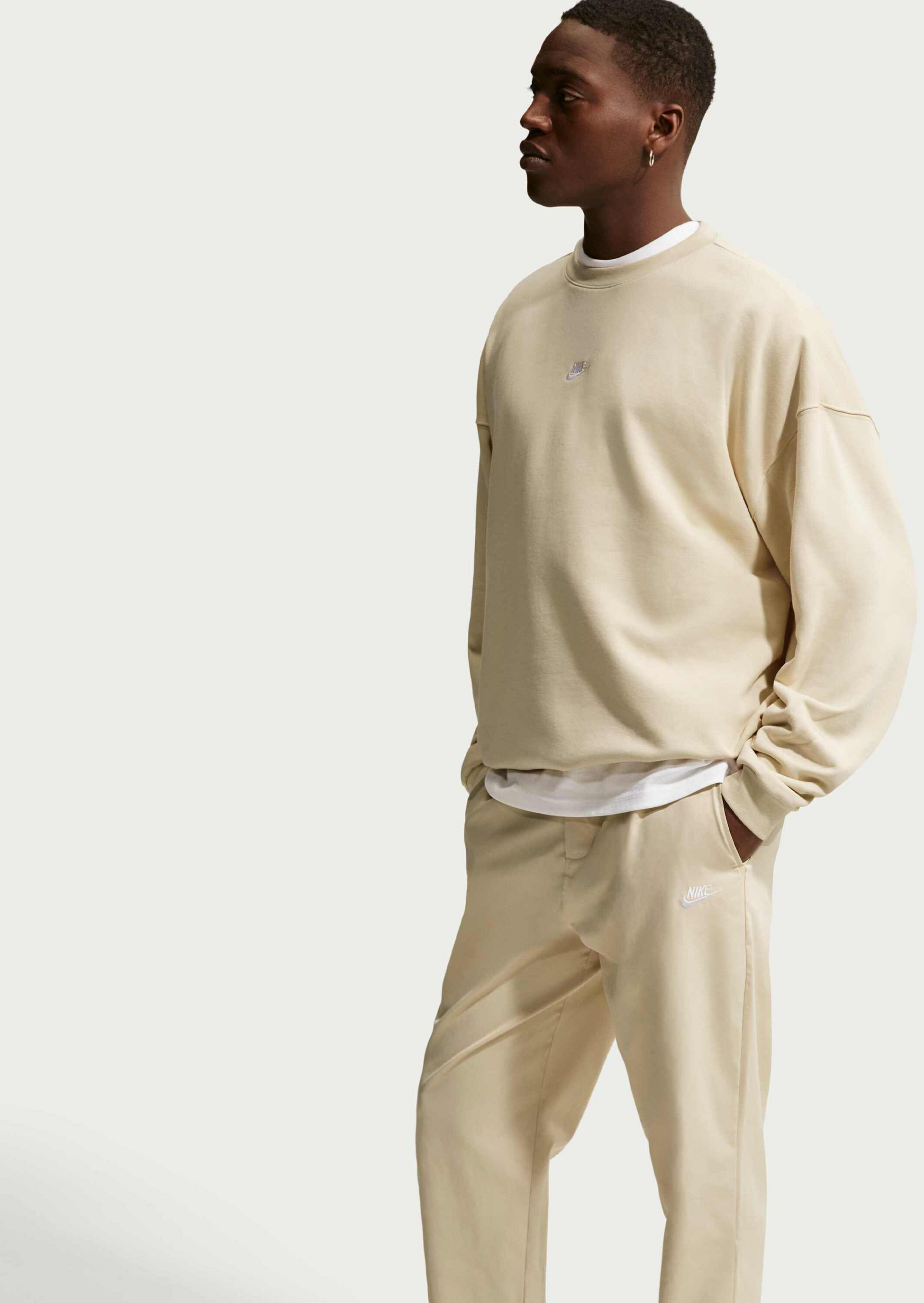 NIKE, Men's Woven Tapered Trousers Club