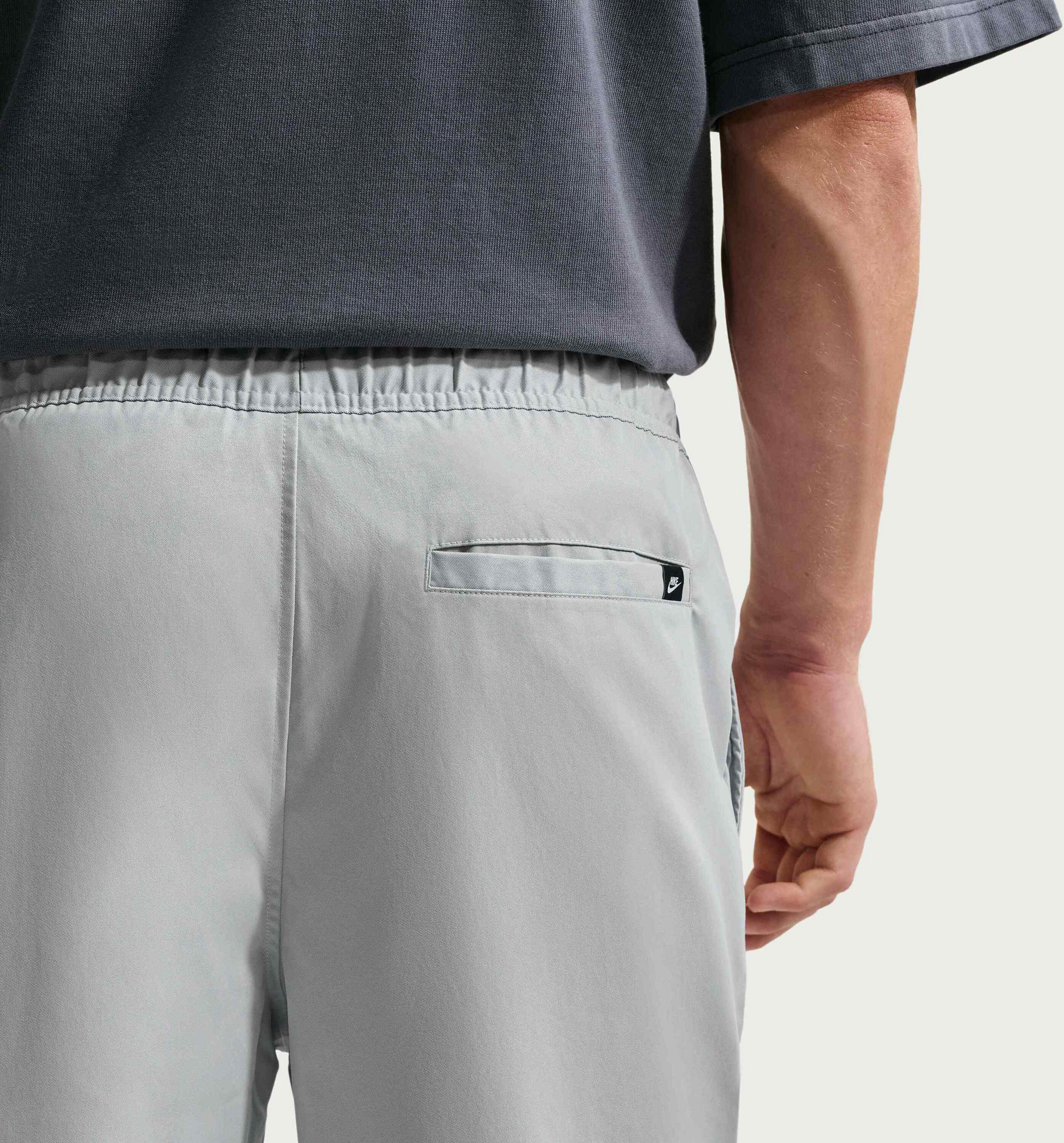 NIKE, Men's Woven Tapered Trousers Club
