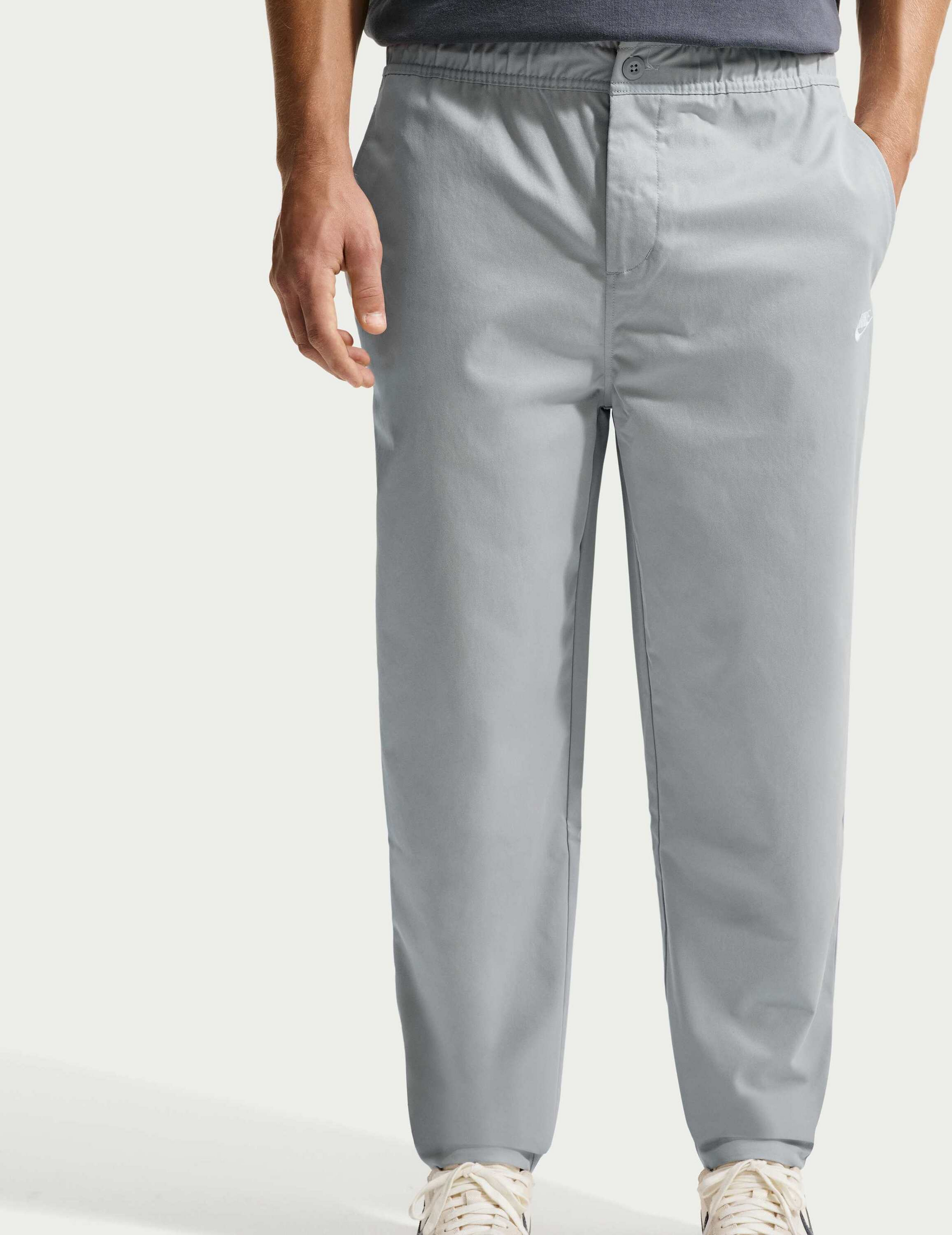 NIKE, Men's Woven Tapered Trousers Club