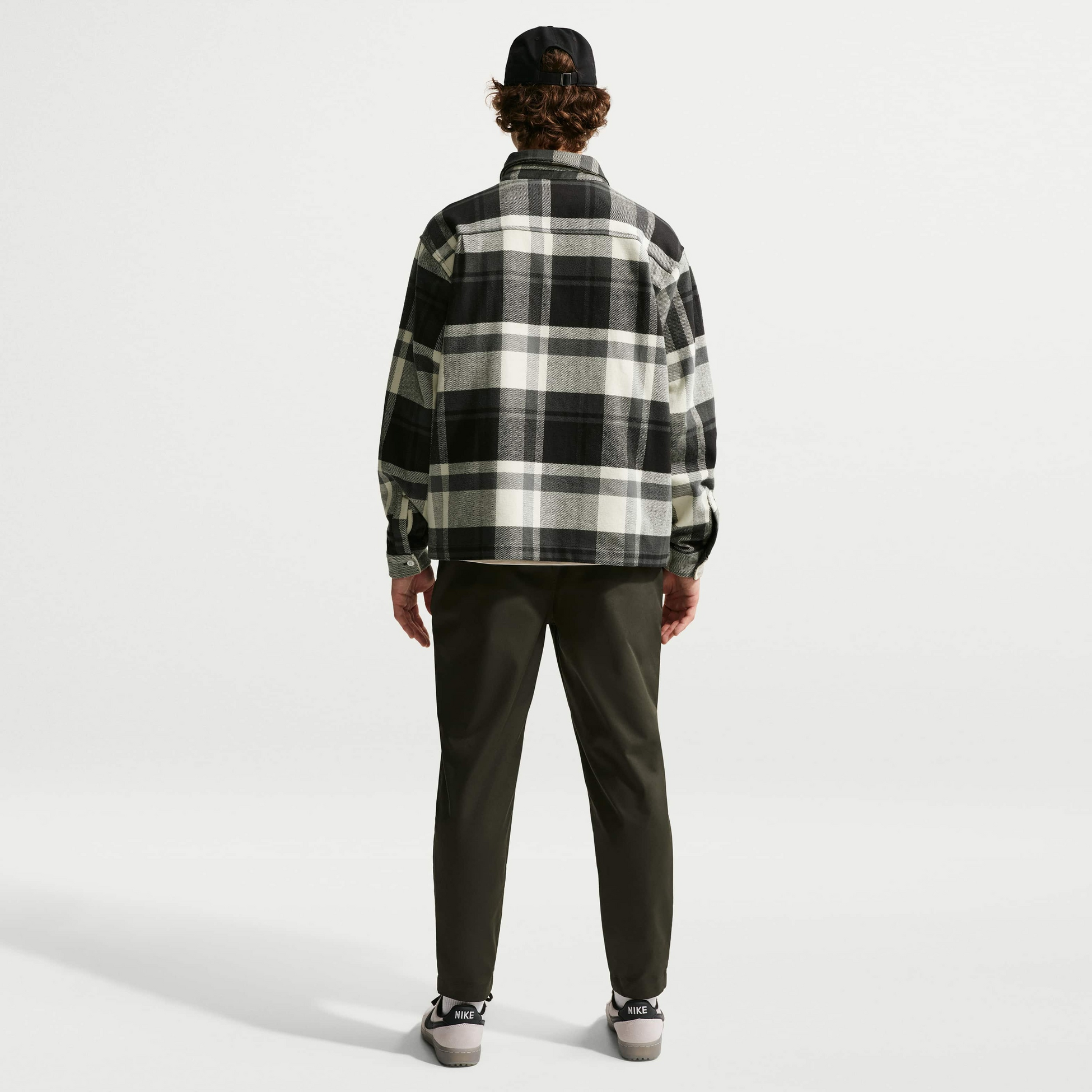 NIKE, Men's Woven Tapered Trousers Club