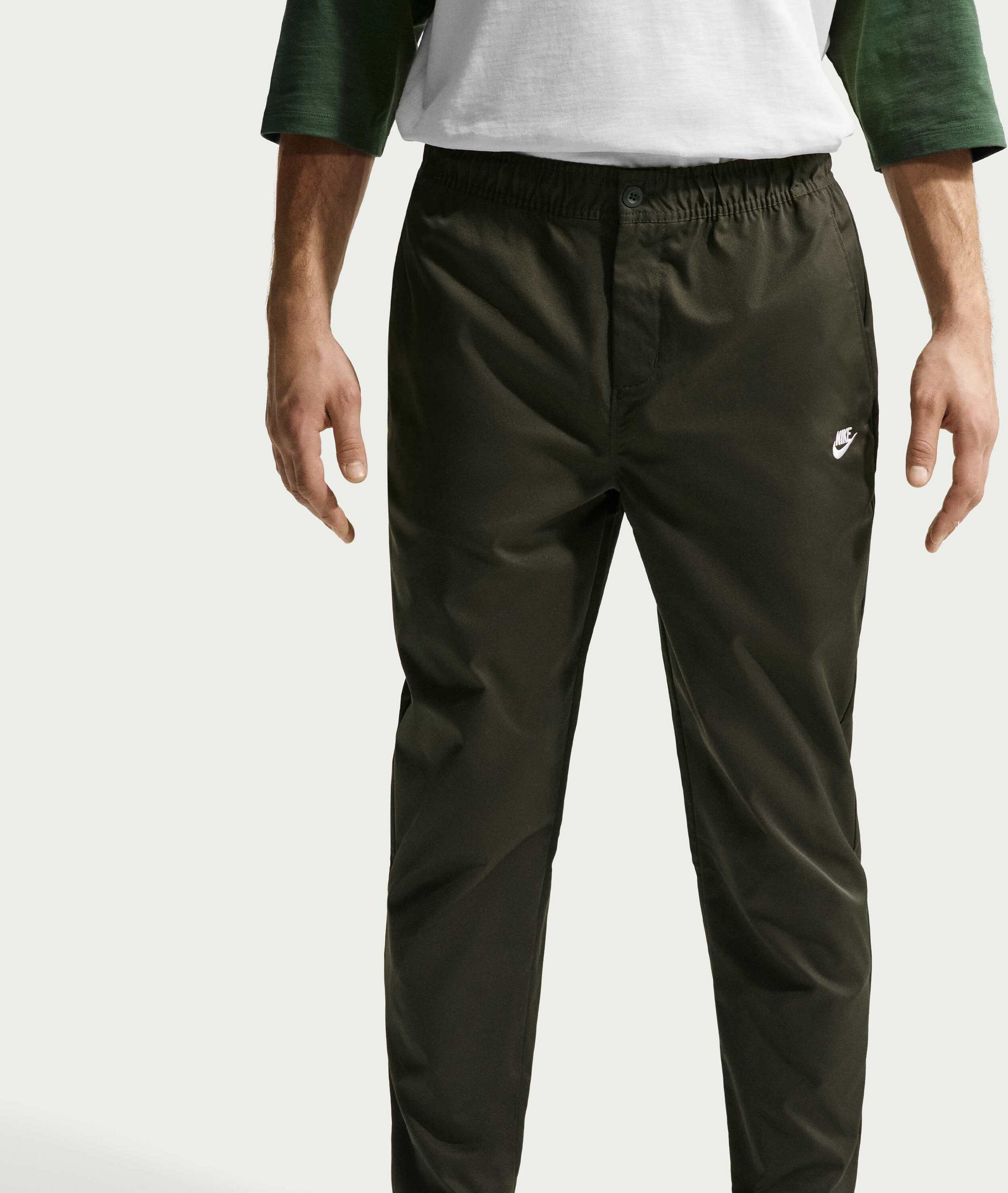NIKE, Men's Woven Tapered Trousers Club