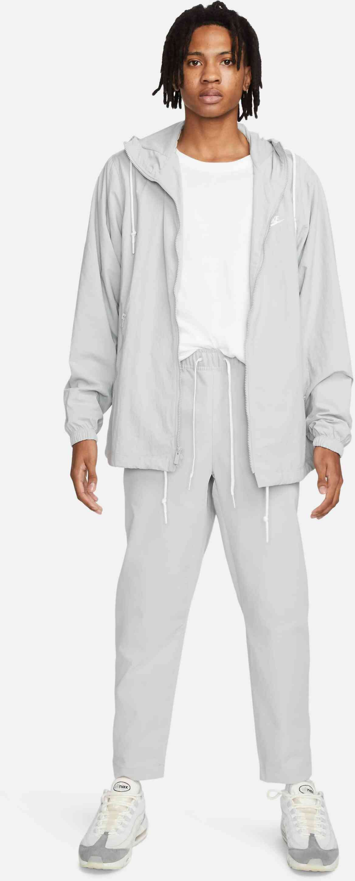 NIKE, Men's Woven Tapered-leg Trousers Club