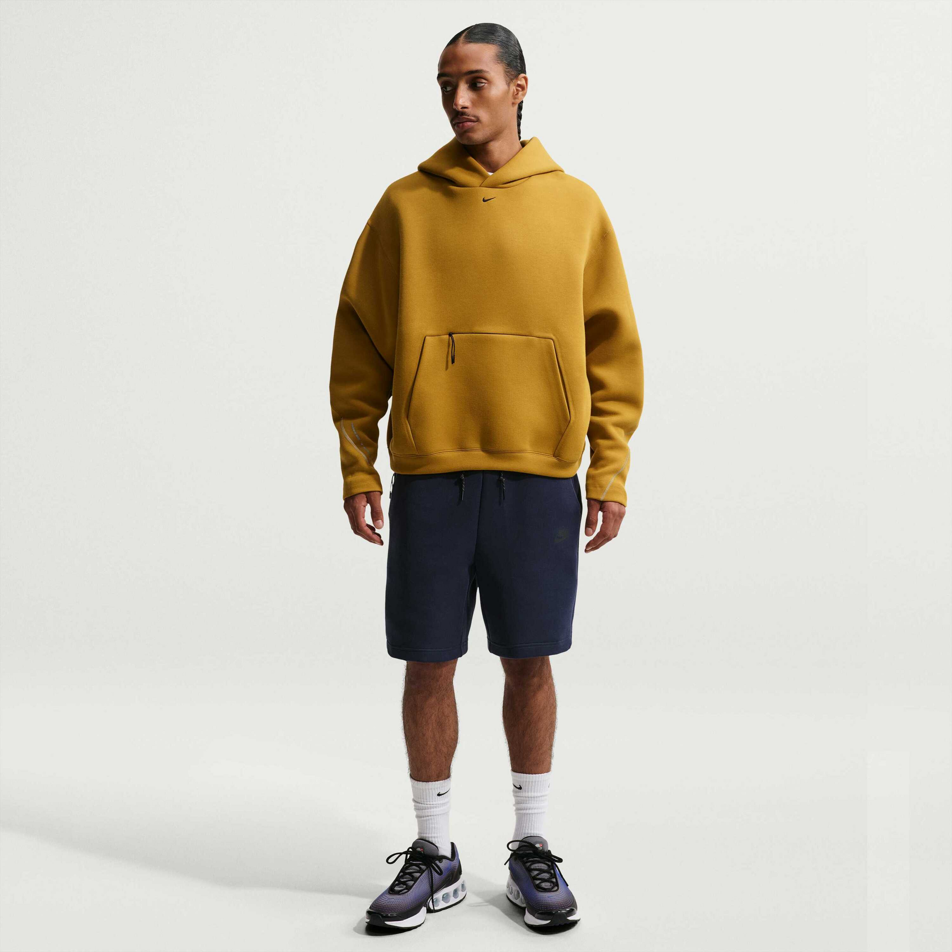 NIKE, Men&lsquo;s Fleece Shorts Tech