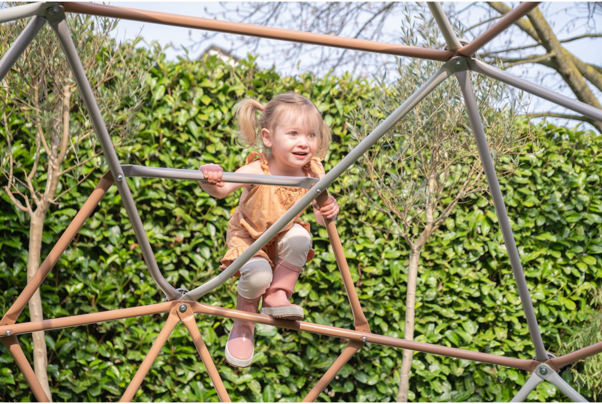 EXIT, Metal Climbing Dome Ø300cm - Pastell