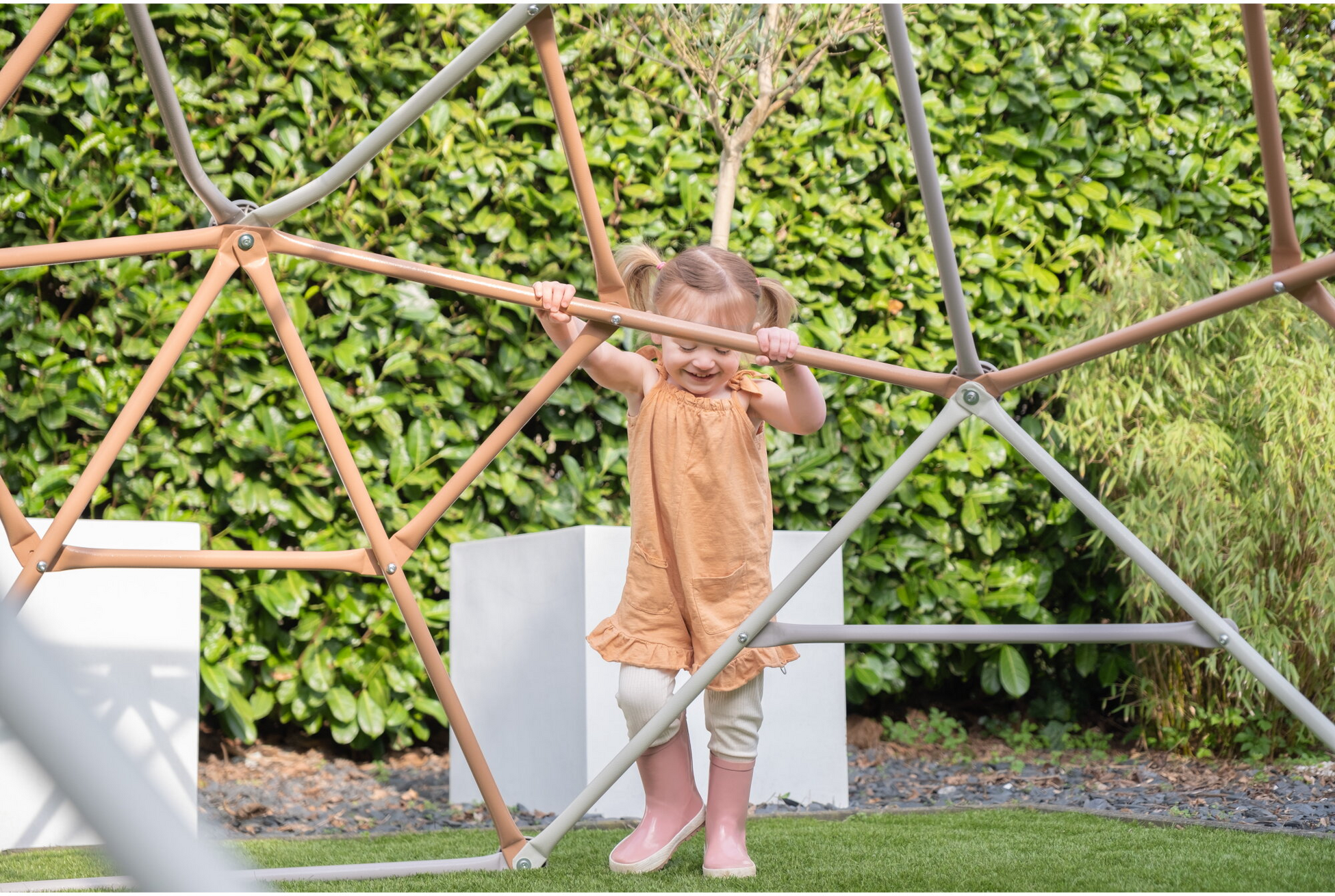 EXIT, Metal Climbing Dome Ø300cm - Pastell
