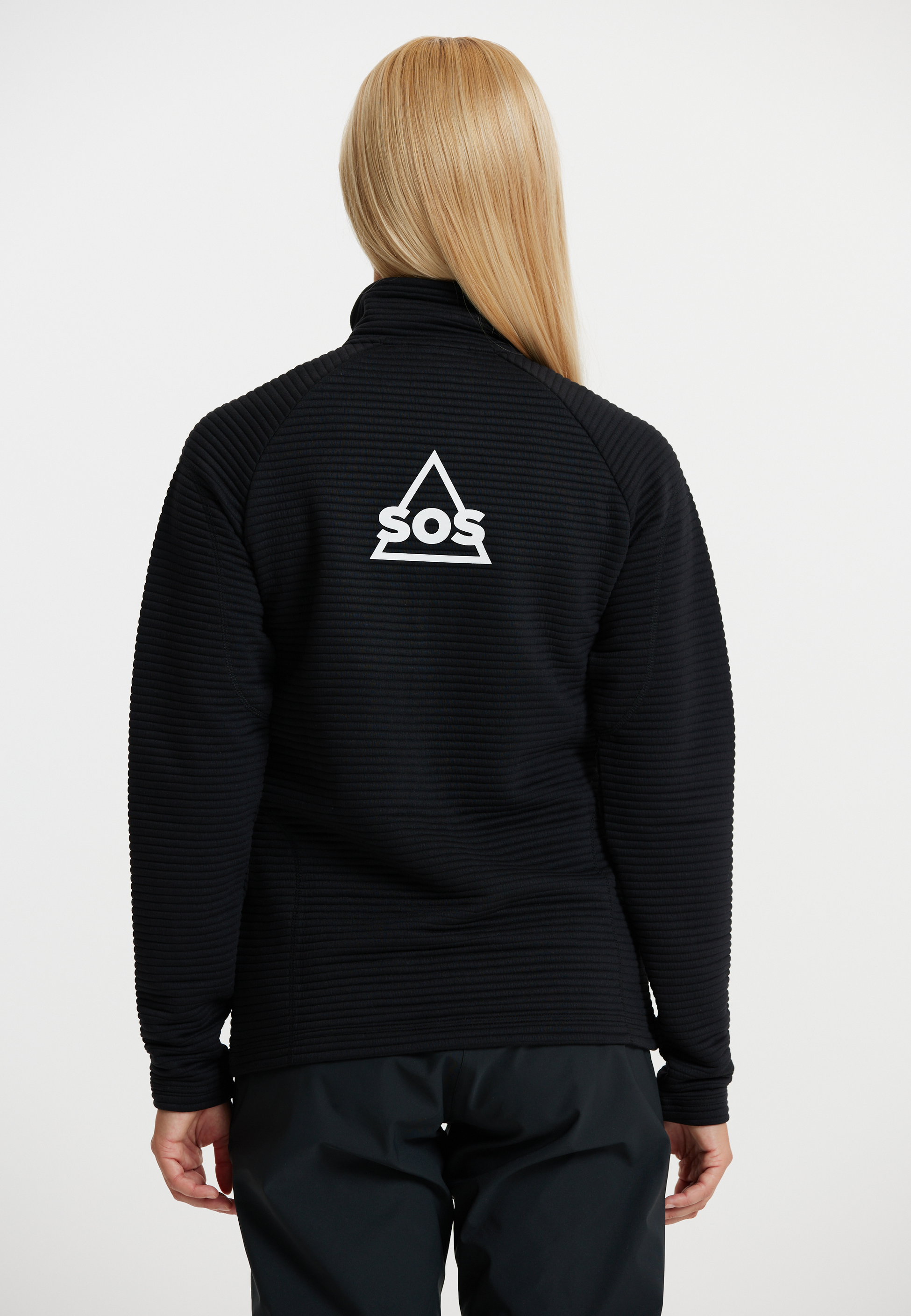 SOS, Muju Pullover