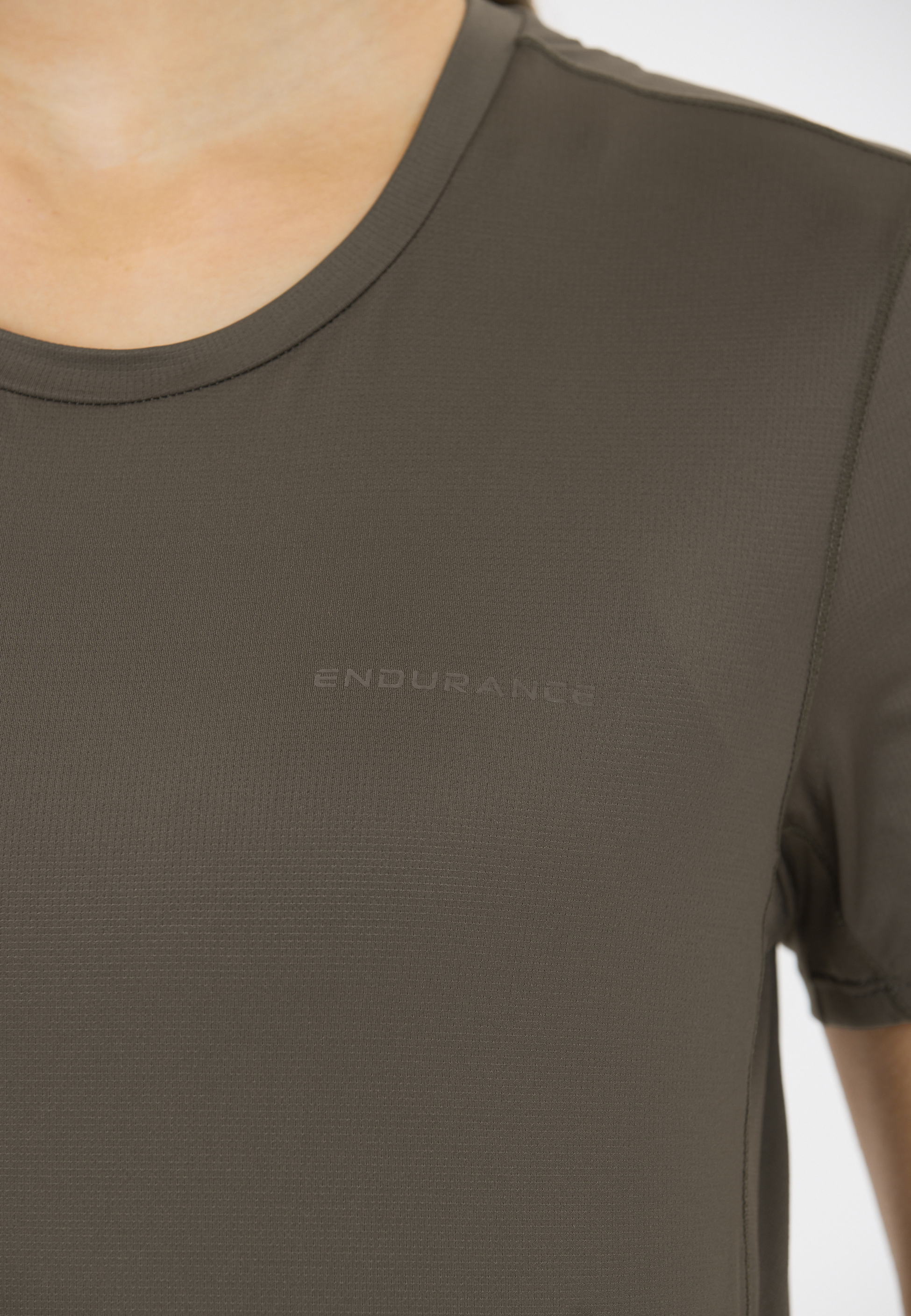 ENDURANCE, Nan T-shirt