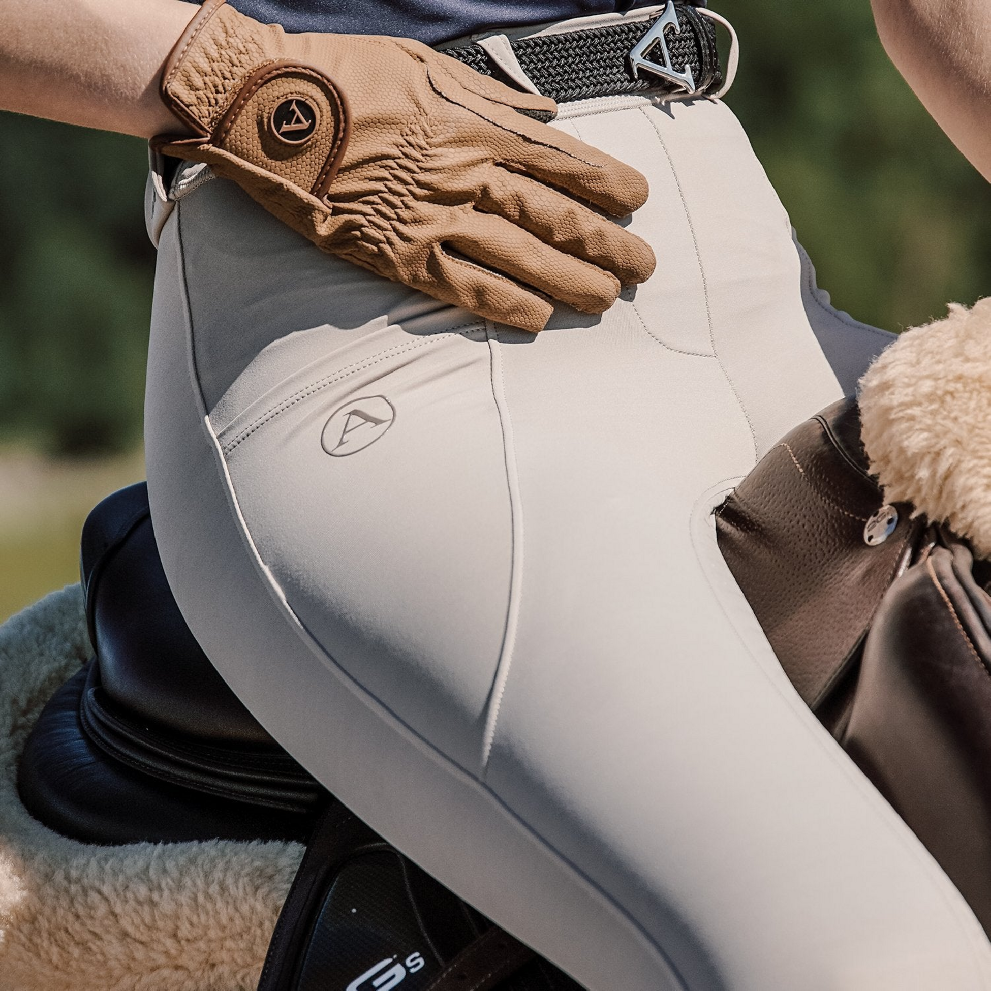 ALEQUI, Noma Ridbyxor