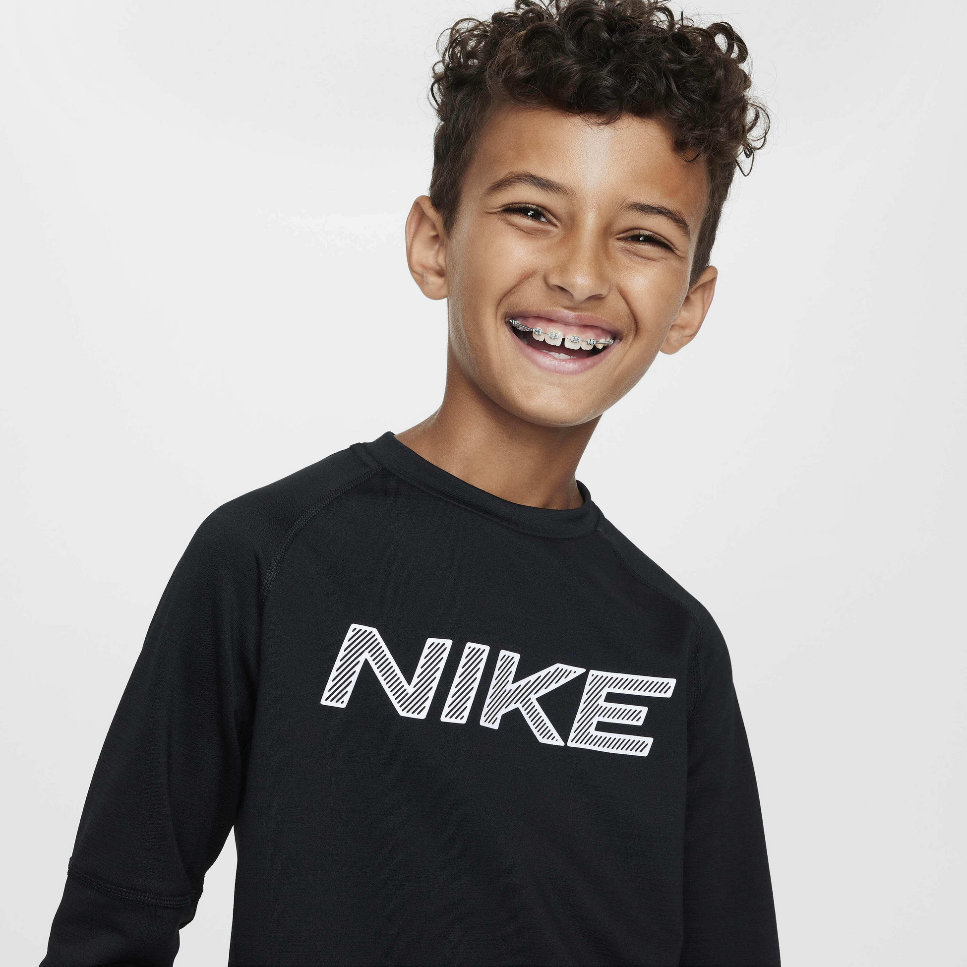 NIKE, Older Kids' (boys') Dri-fit Long-sleeve Training Top Pro Warm