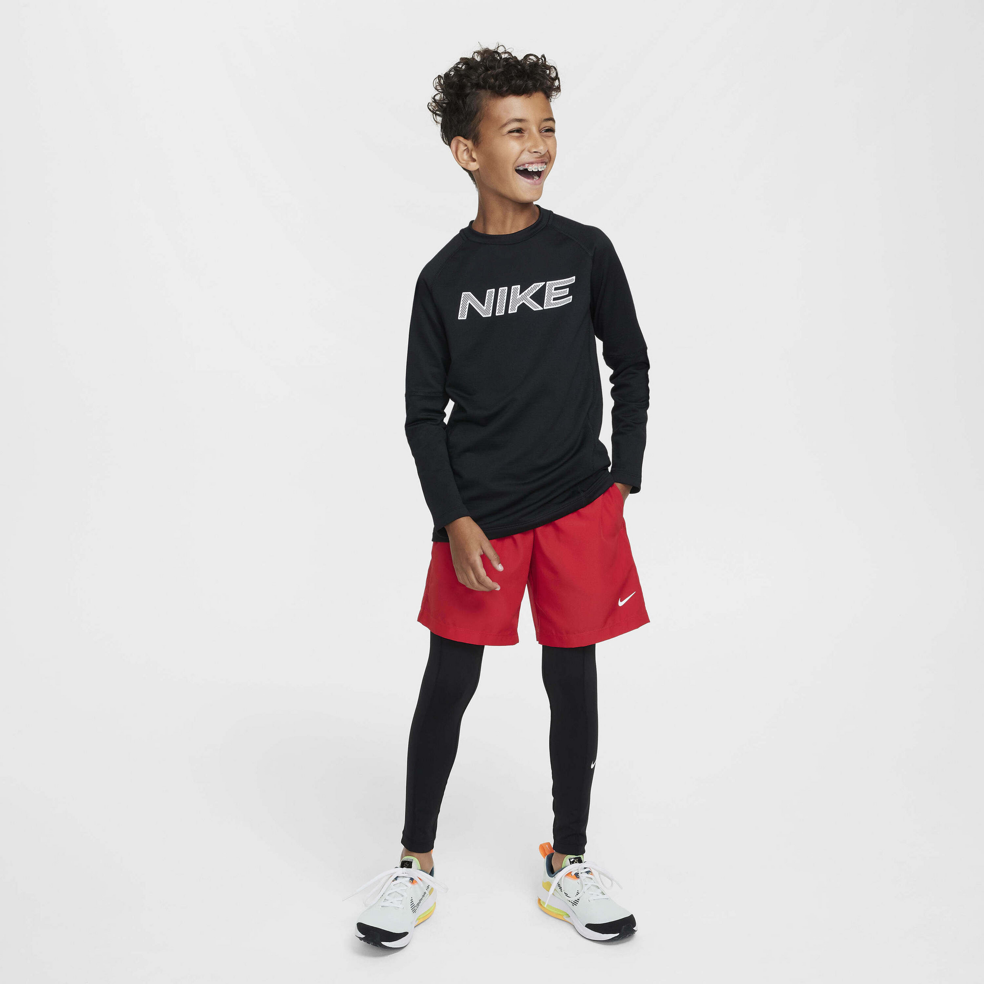 NIKE, Older Kids' (boys') Dri-fit Long-sleeve Training Top Pro Warm
