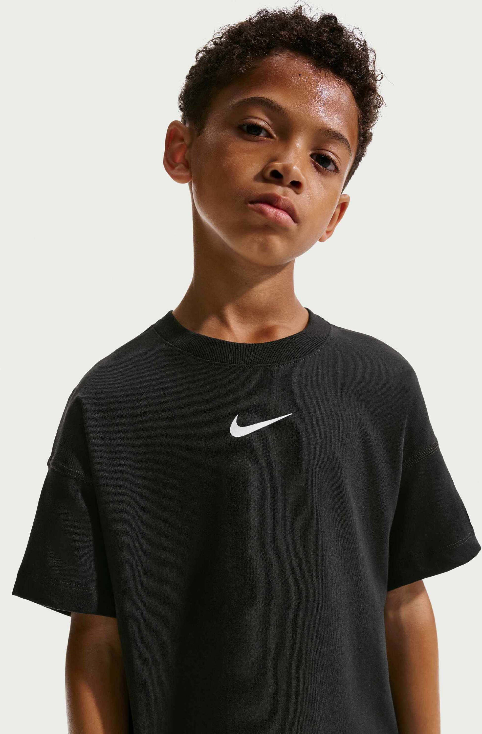 NIKE, Older Kids' (boys') Dri-fit Short-sleeve Training Top Pro
