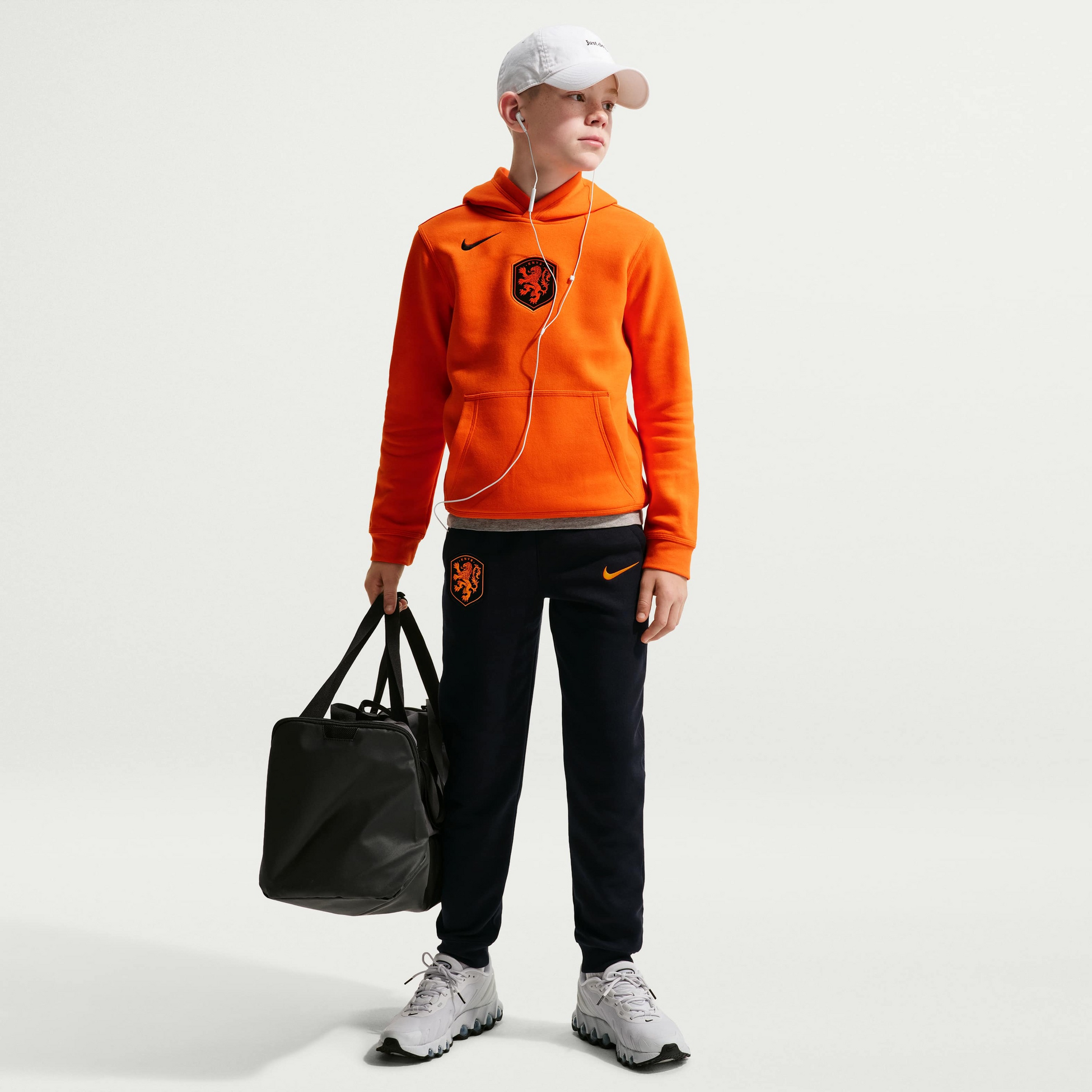 NIKE, Older Kids' (boys') Football Joggers Netherlands Club Fleece